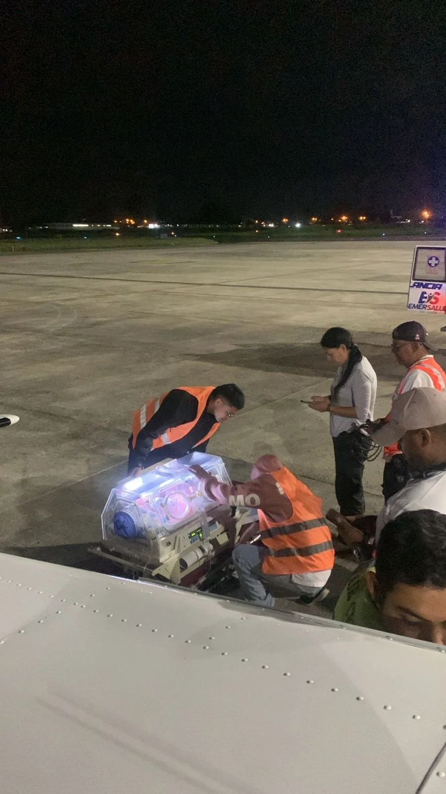 TRASLADO NEONATAL AEREO 