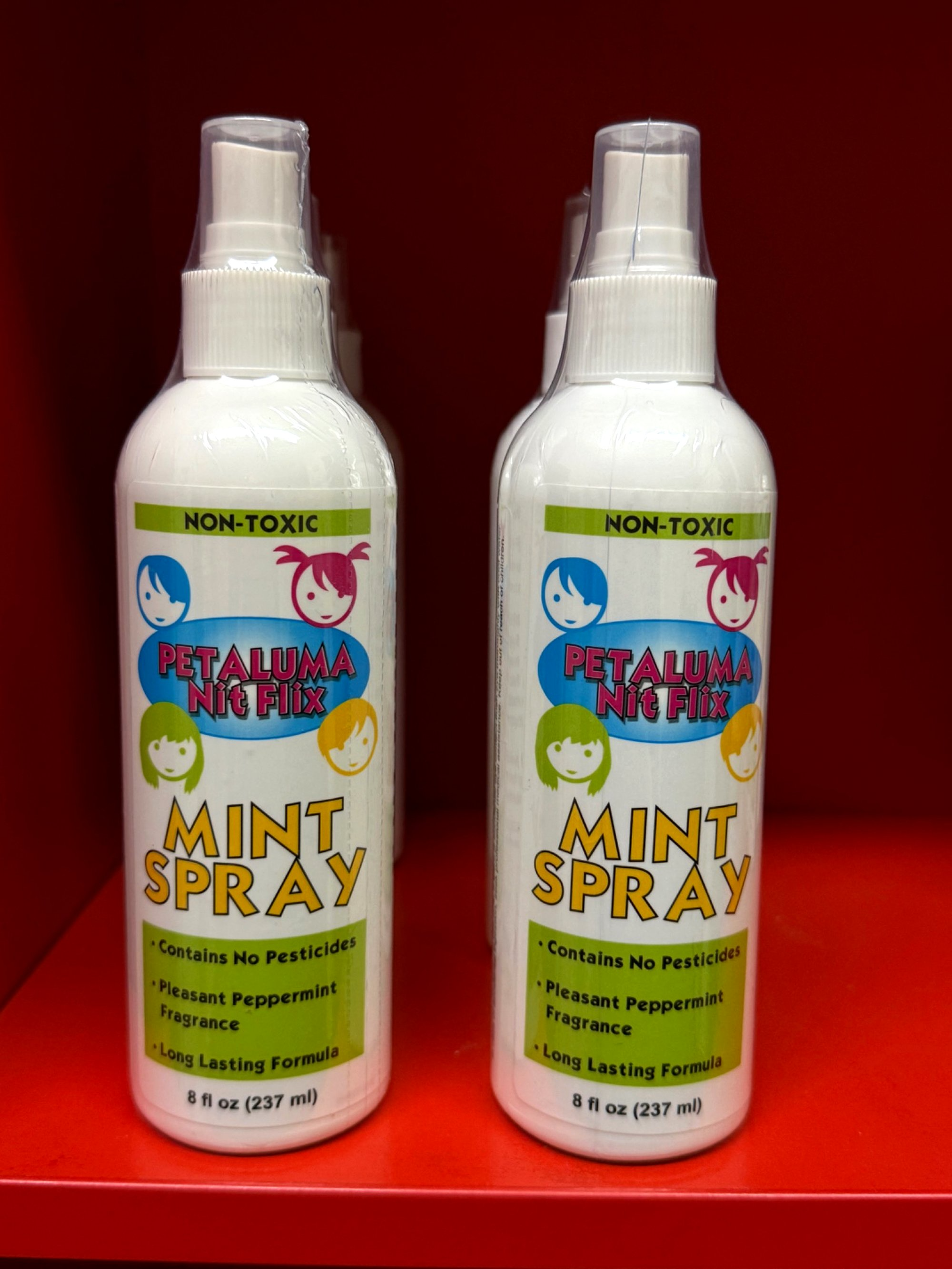 Mint oil spray for lice repellant