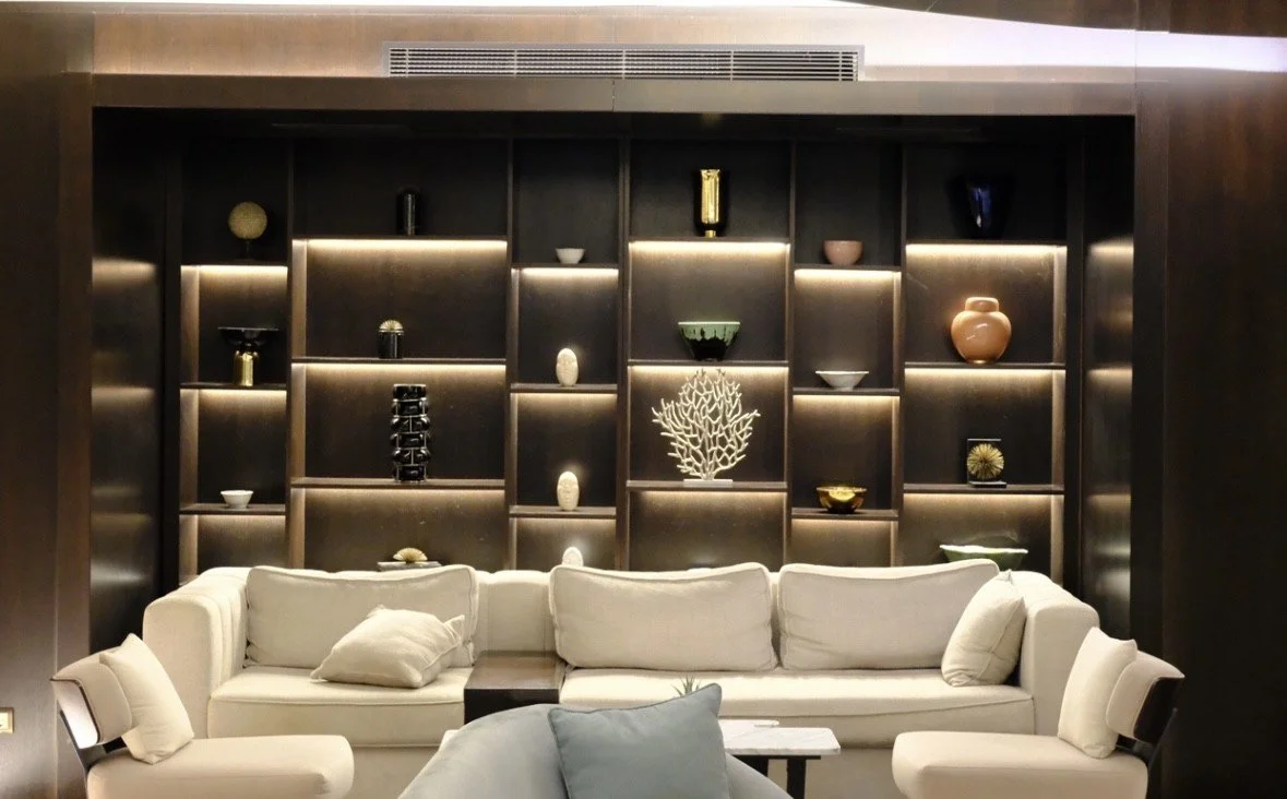 Lobby 1.jpg