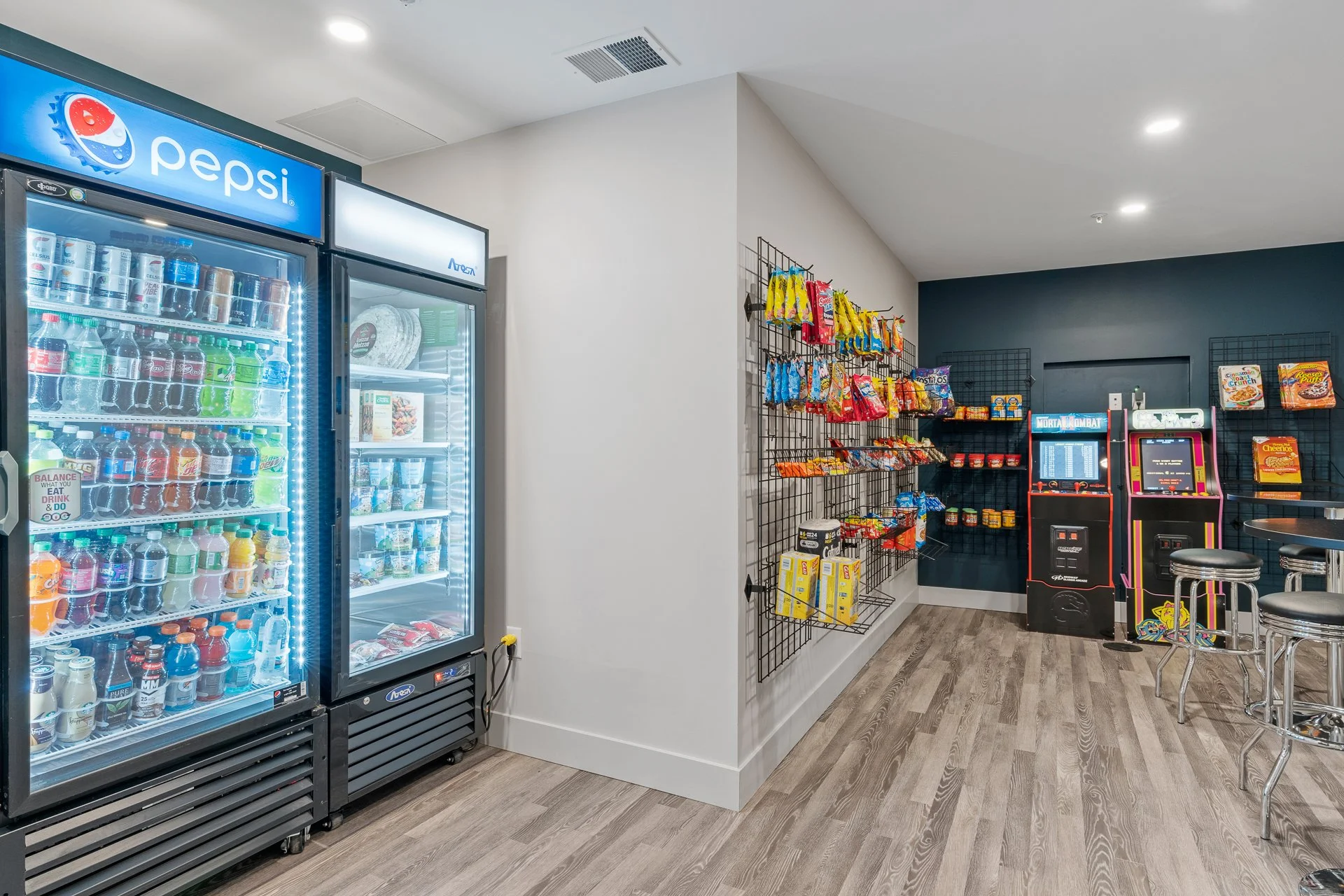2740 Fairview Ave Web-18.jpg