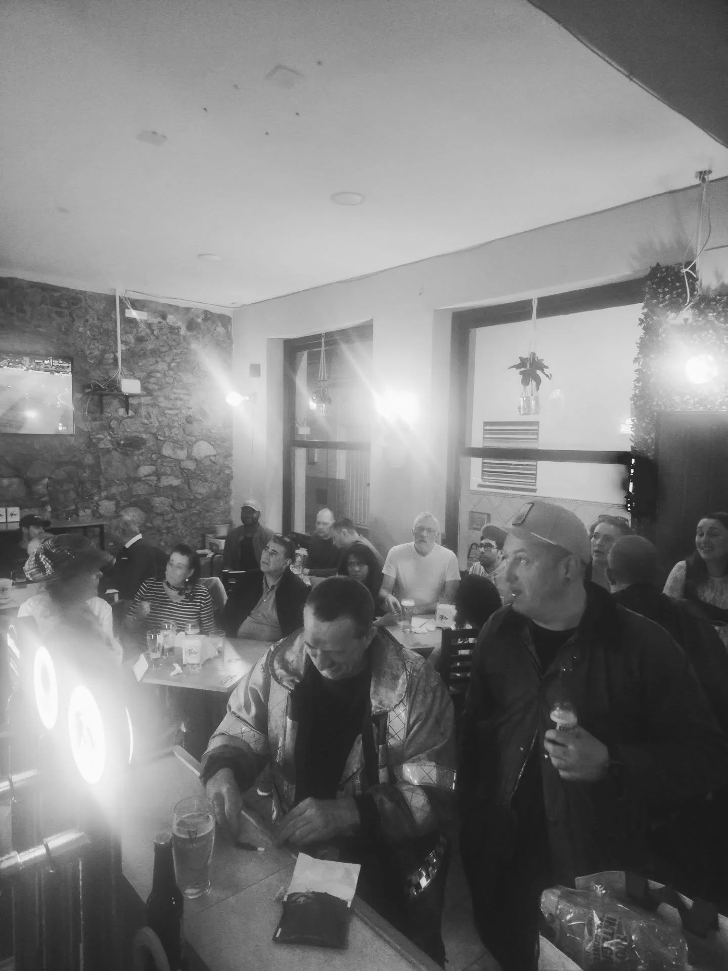 QUIZ NIGHT 📝 @mebespace ☺️
@langex_la_linea 

.
.