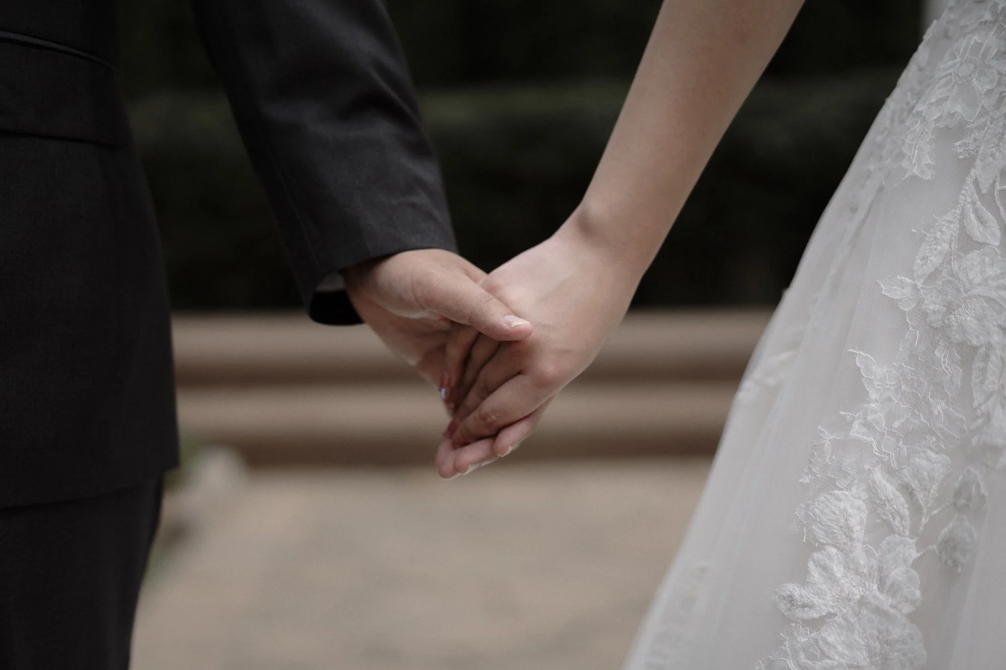 How Much Does a Wedding Photographer Cost in Kansas City? | Kansas City Wedding Photographer