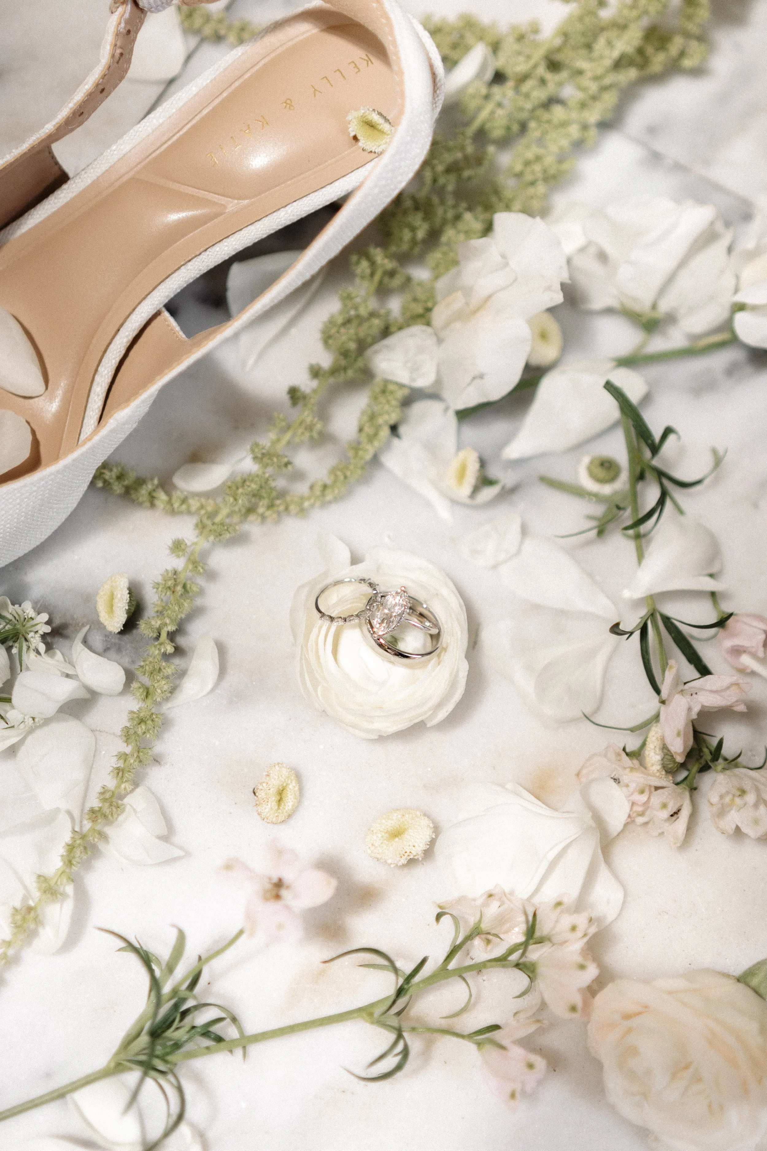 10 Things to Have Ready for Your Photographer on Wedding Morning | Kansas City Wedding Photographer