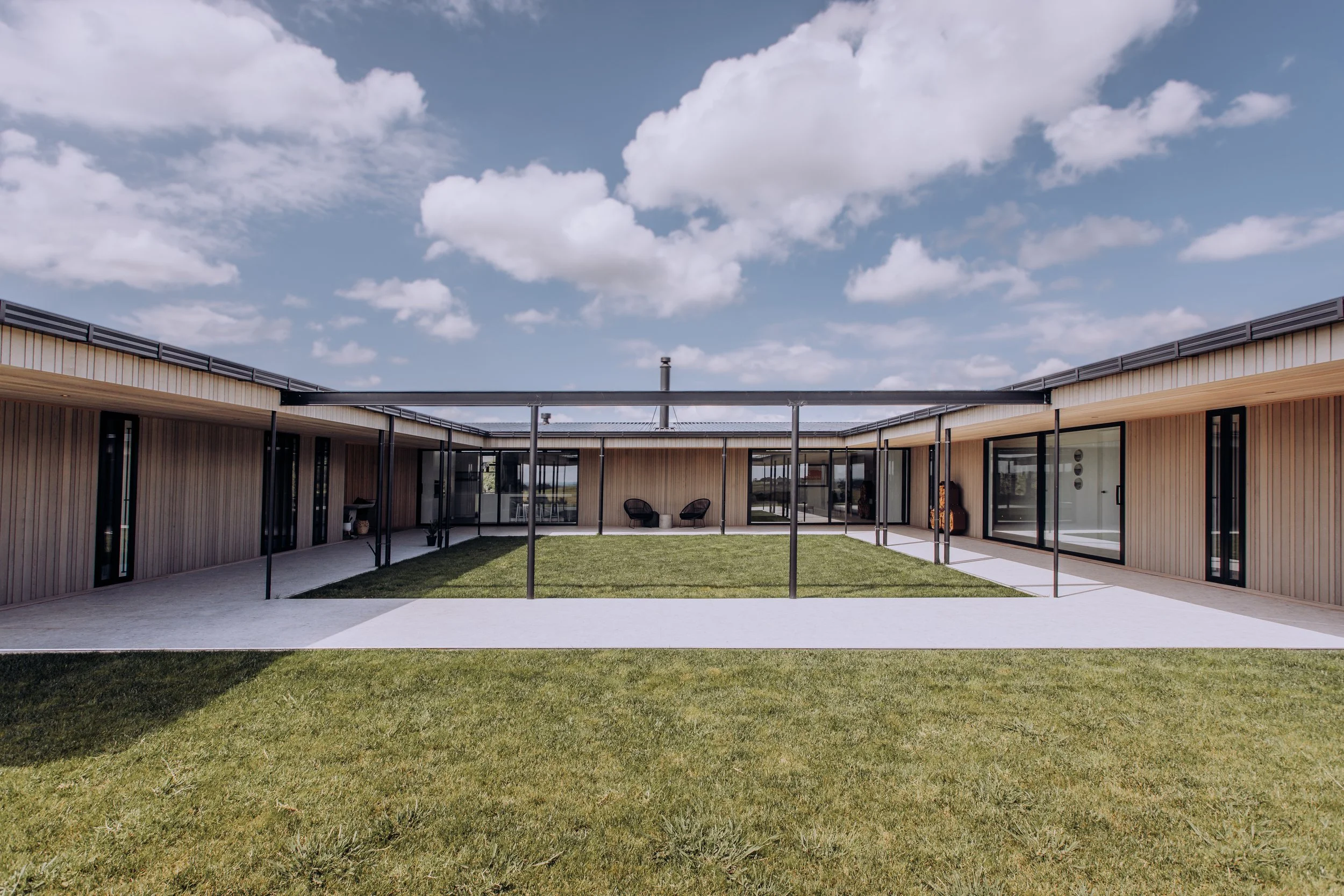 vdp construction - courtyard home 7.jpg