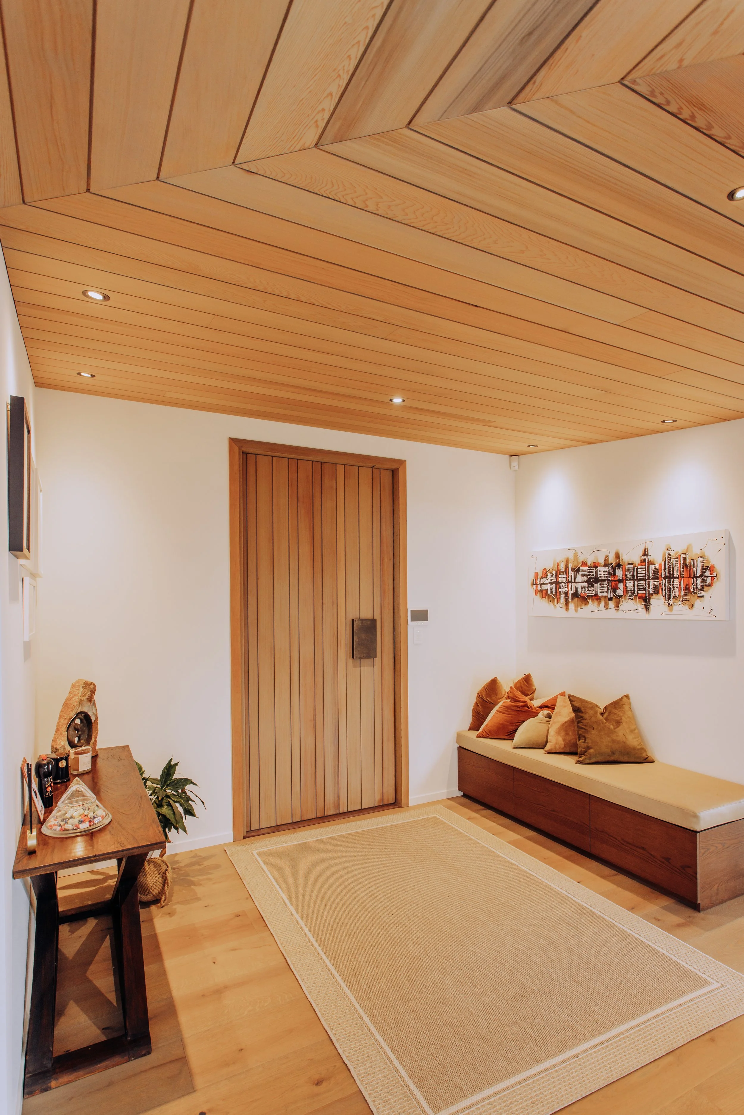 vdp construction - courtyard home 16.jpg