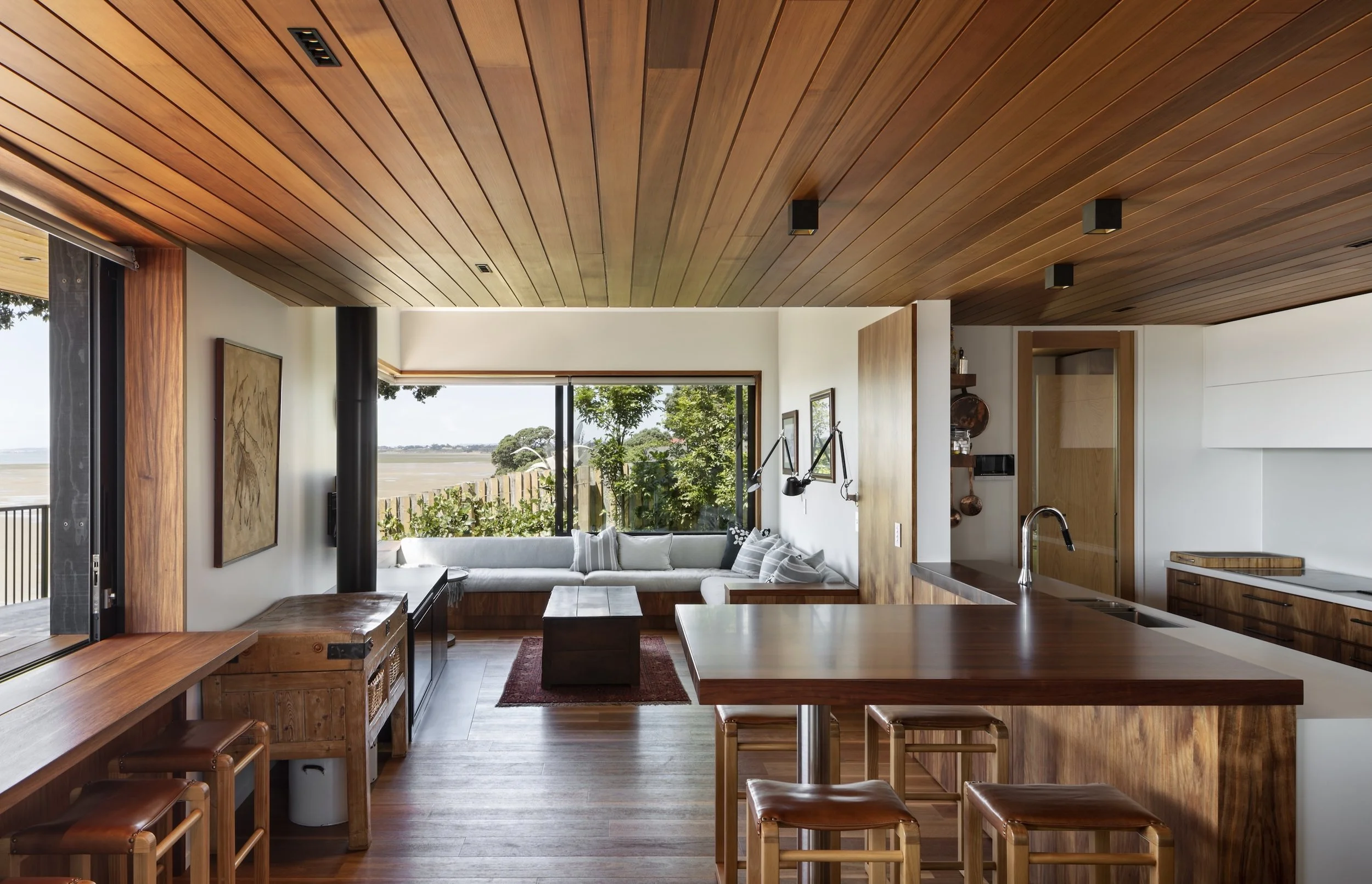 vdp construction - Seaside barn 2.jpg