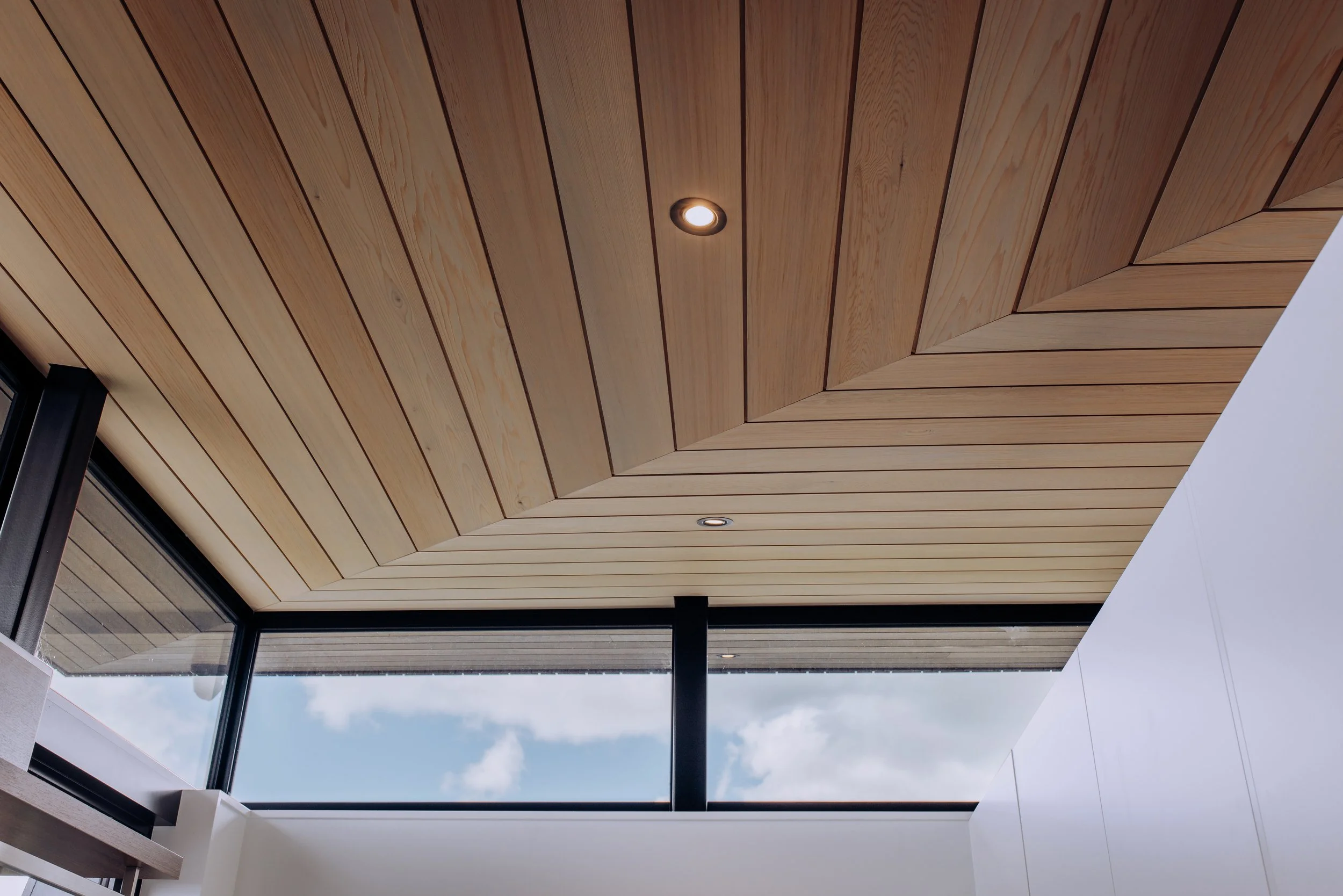 vdp construction - courtyard home 15.jpg