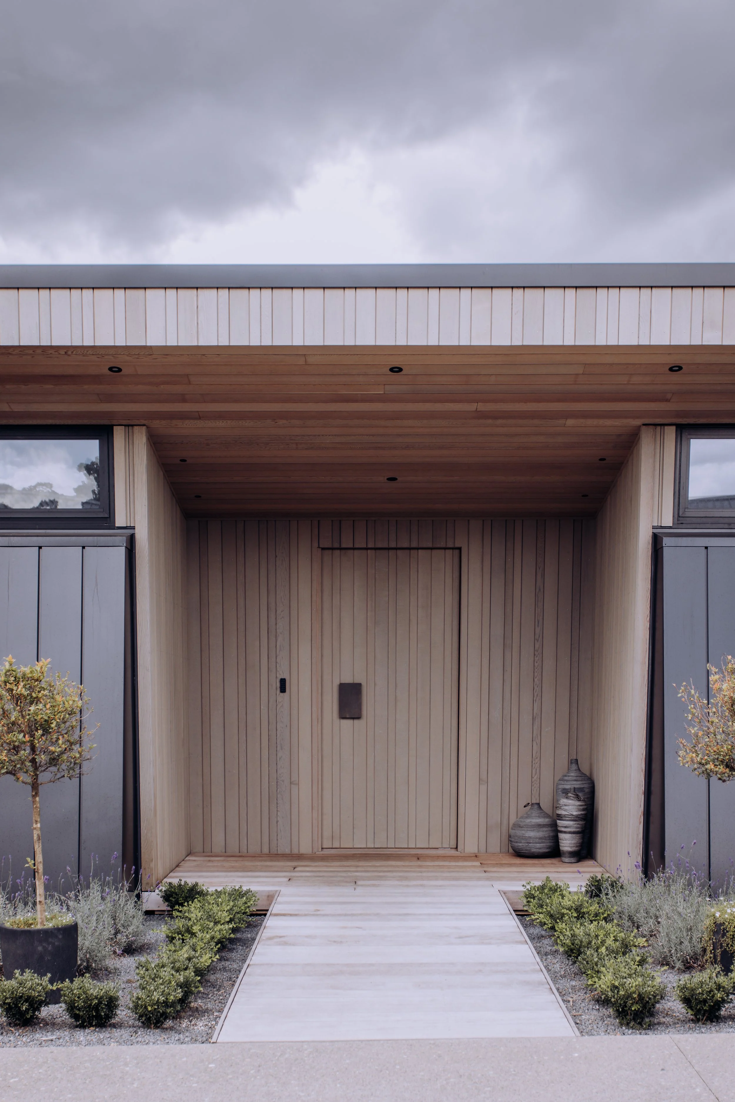 vdp construction - courtyard home 18.jpg