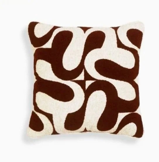 Texture and tone come together in a quietly striking way. Available in rich Chocolate Brown and warm Rust Orange, it reflects the earthy, grounded palette found in European interiors. Comfort and refinement, with a contemporary swirl pattern adds a s