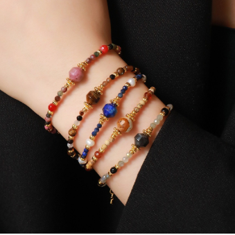 Fang Accessories celebrates jewelry as something more personal than a passing trend. Created around the beauty of natural stones and handcrafted details, each piece reflects the charm of individuality—the subtle variations in color, texture, and form