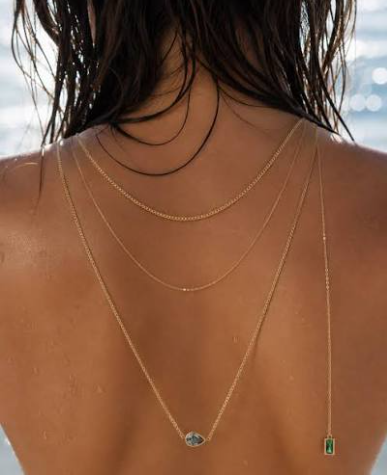 Bonheur Jewelry blends modern minimalism with vintage-inspired elegance, creating versatile "modern heirlooms" designed for everyday wear.
Design elements feature clean, architectural silhouettes, such as ear crawlers, geometric hoops, and bezel-set 