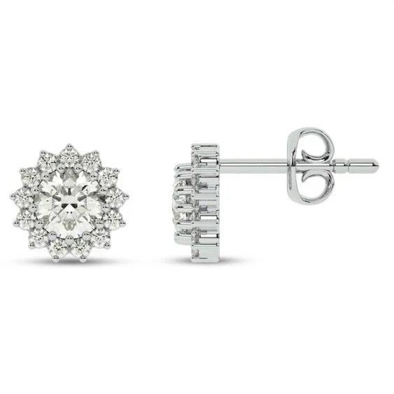 Clean, bright, and quietly radiant. A single point of light in each ear, precise in form, effortless in presence.
These studs are the definition of everyday refinement: never overpowering, always appropriate, always polished.
*Lab Grown