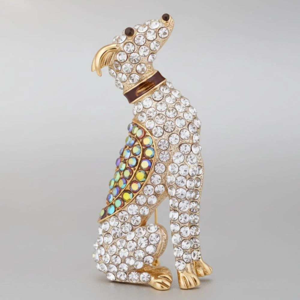 Greyhound_Brooch.jpg