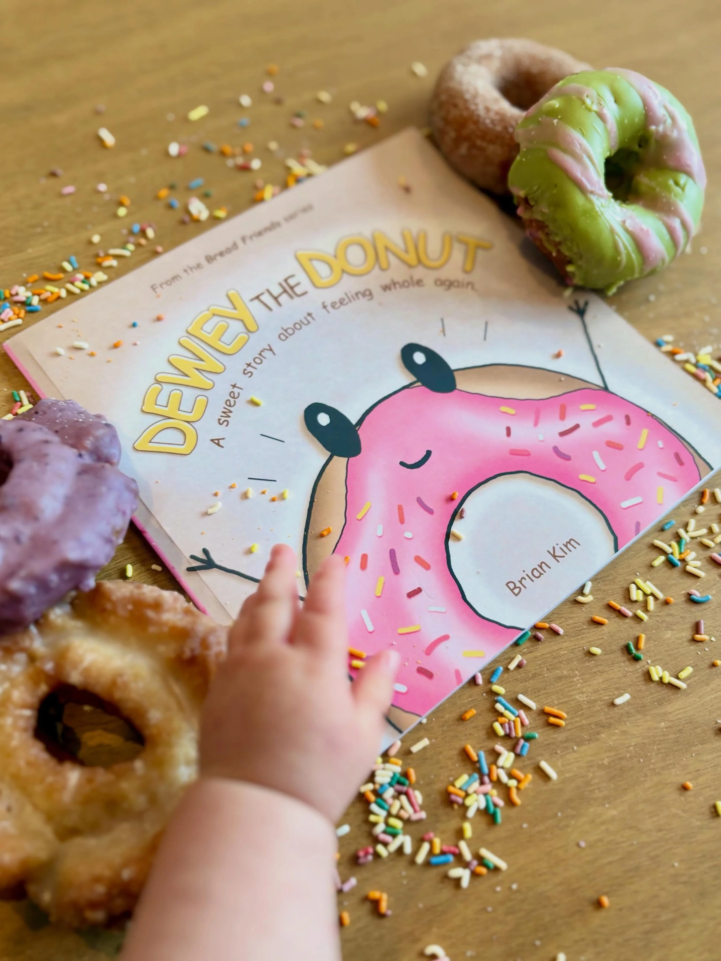 🍩 National Donut Day.
📚 Launch Day.
I couldn&rsquo;t have planned it any better.
Dewey the Donut is officially here! ❤️

Thank you for all the support, encouragement, and excitement along the way. 🍩📚❤️

Link in bio.