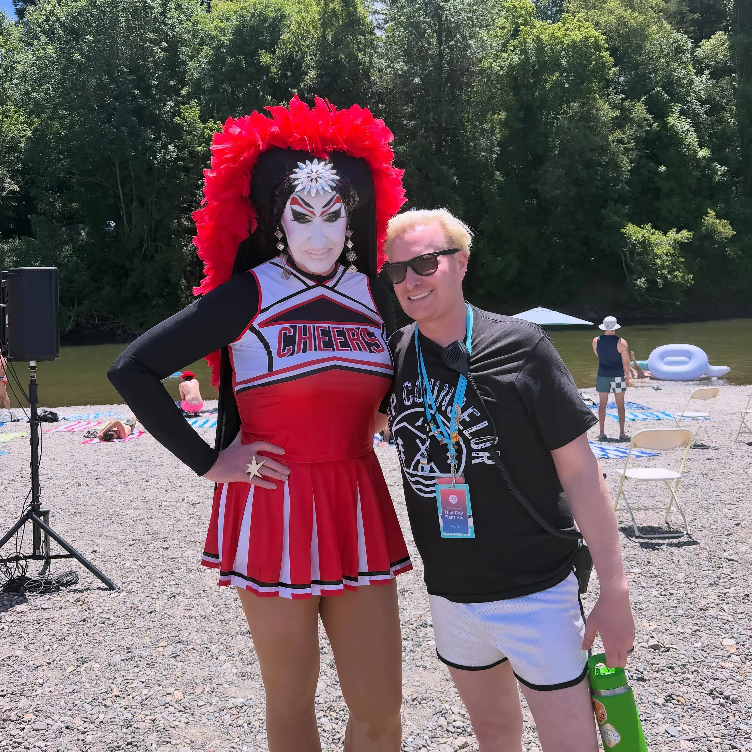 I&rsquo;ve never been someone&rsquo;s little sis before but hey,  why not start at @cycletozero  today I revealed to @sister_roma that people have gotten us mixed up when she is out of drag. If I was her I&rsquo;d be insulted too! 🤪🤣👏🏻

#cycletoz