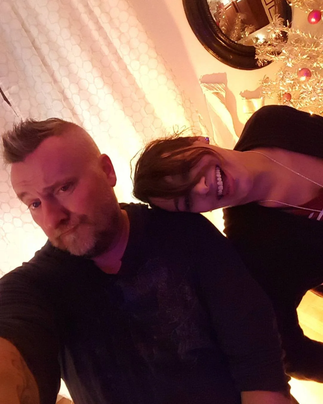 sean julie xmas.jpg