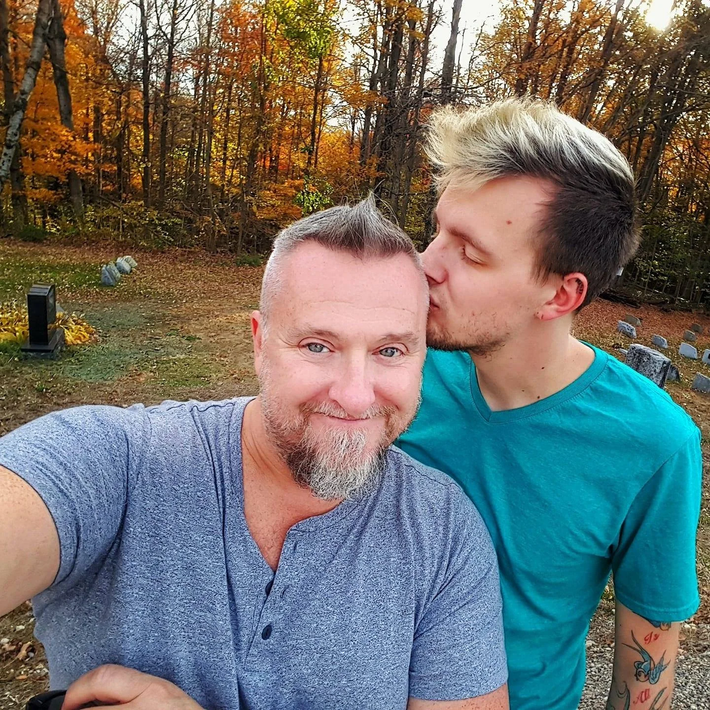 tom smooch sean.jpg