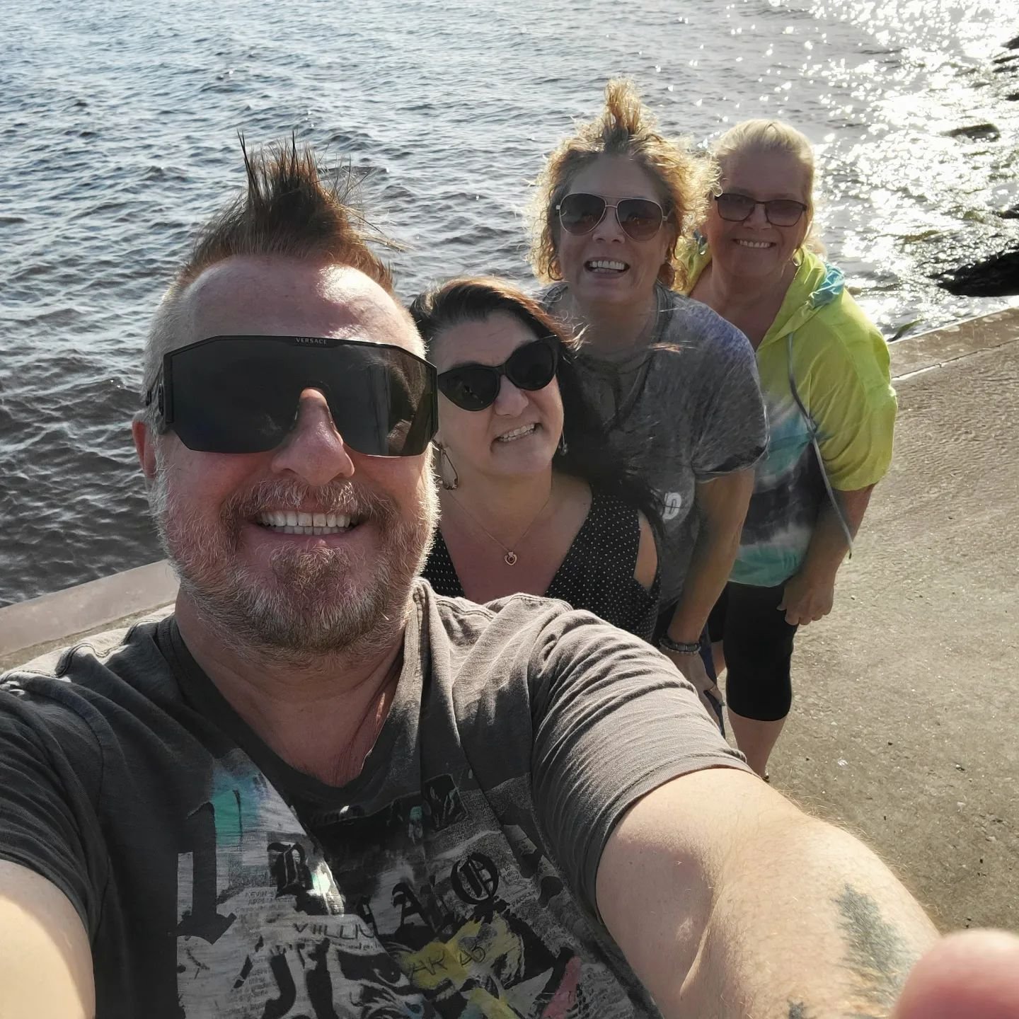 sean deanna michelle pam.jpg