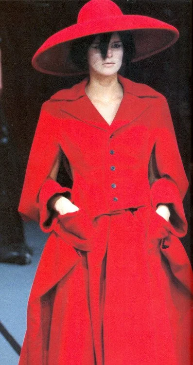 Yohji Yamamoto Fall_Winter 1995  2.jpeg
