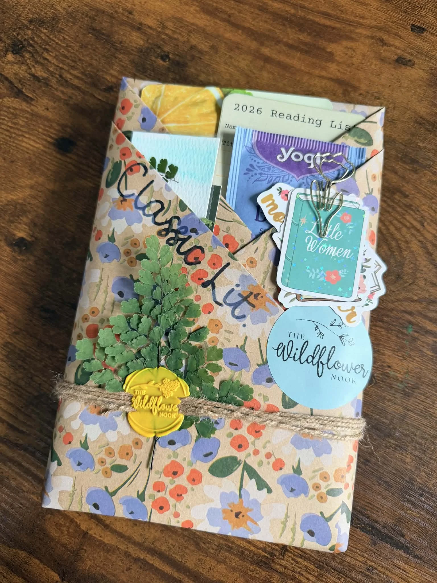 Deluxe Blind Date with a Book