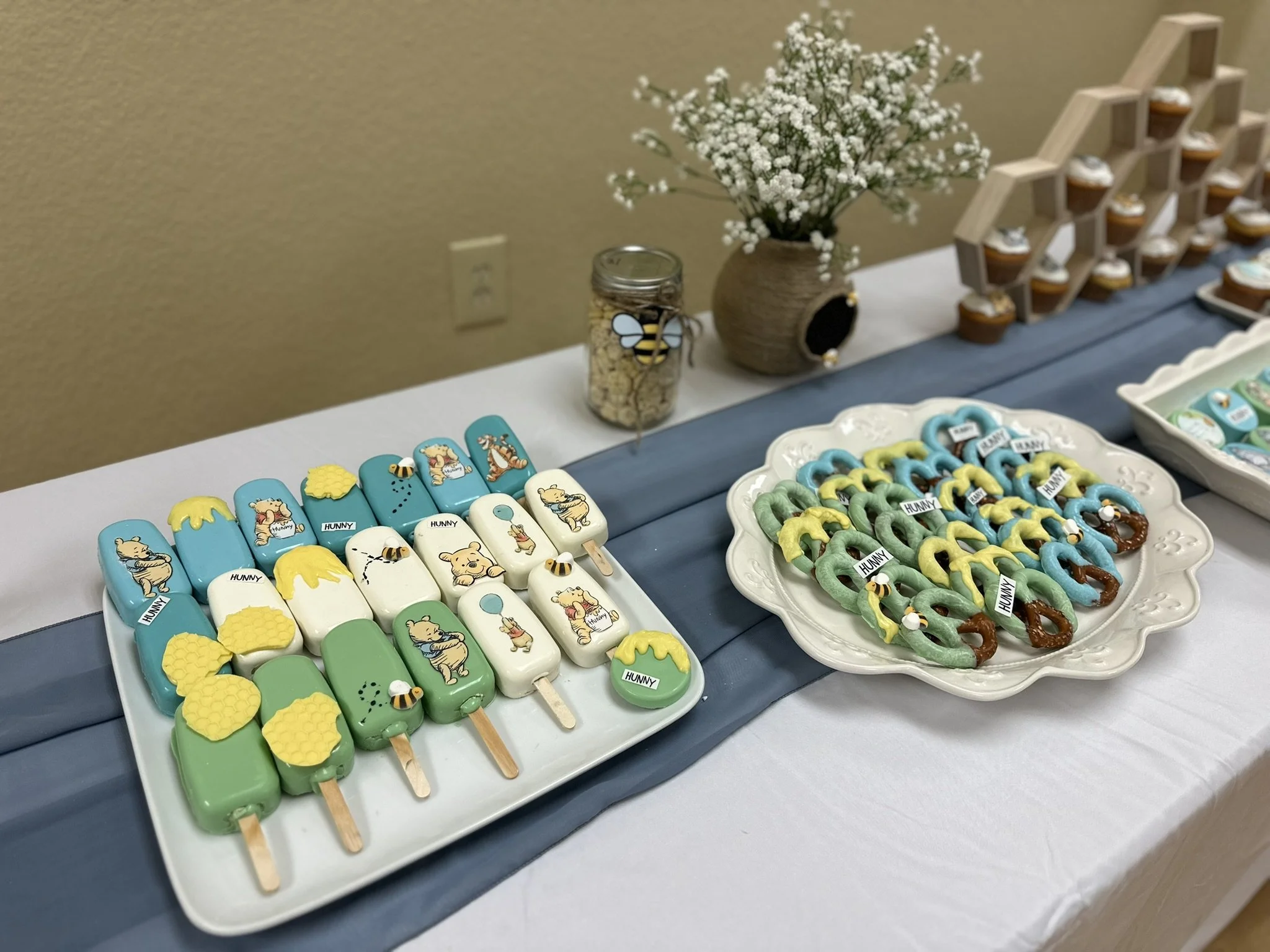 Cake Popcicles