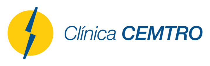 Logotipo con un círculo amarillo y una línea azul diagonal, seguido del texto 'Clínica CEMTRO' en azul oscuro.