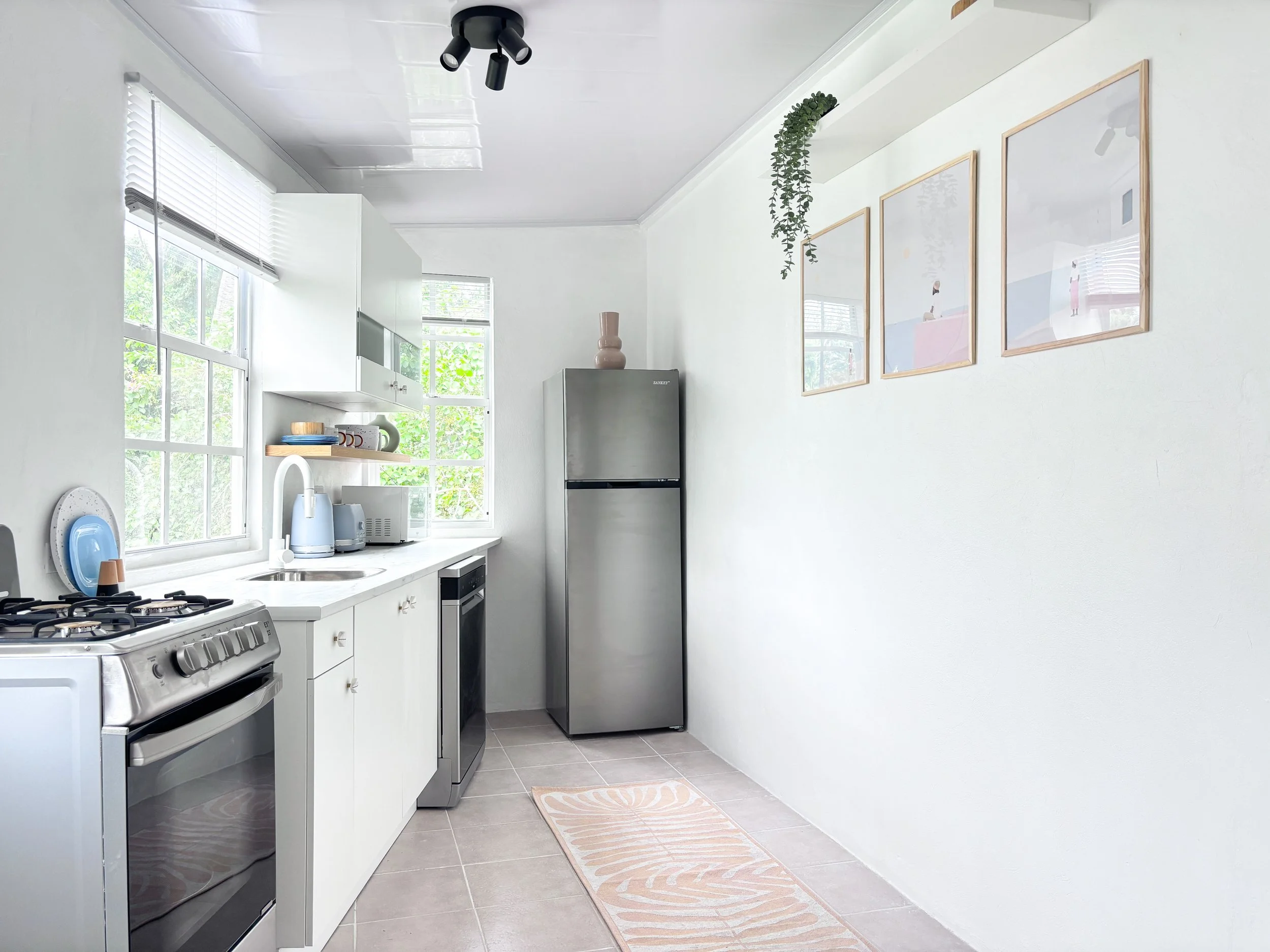 Kitchen_3U.jpg