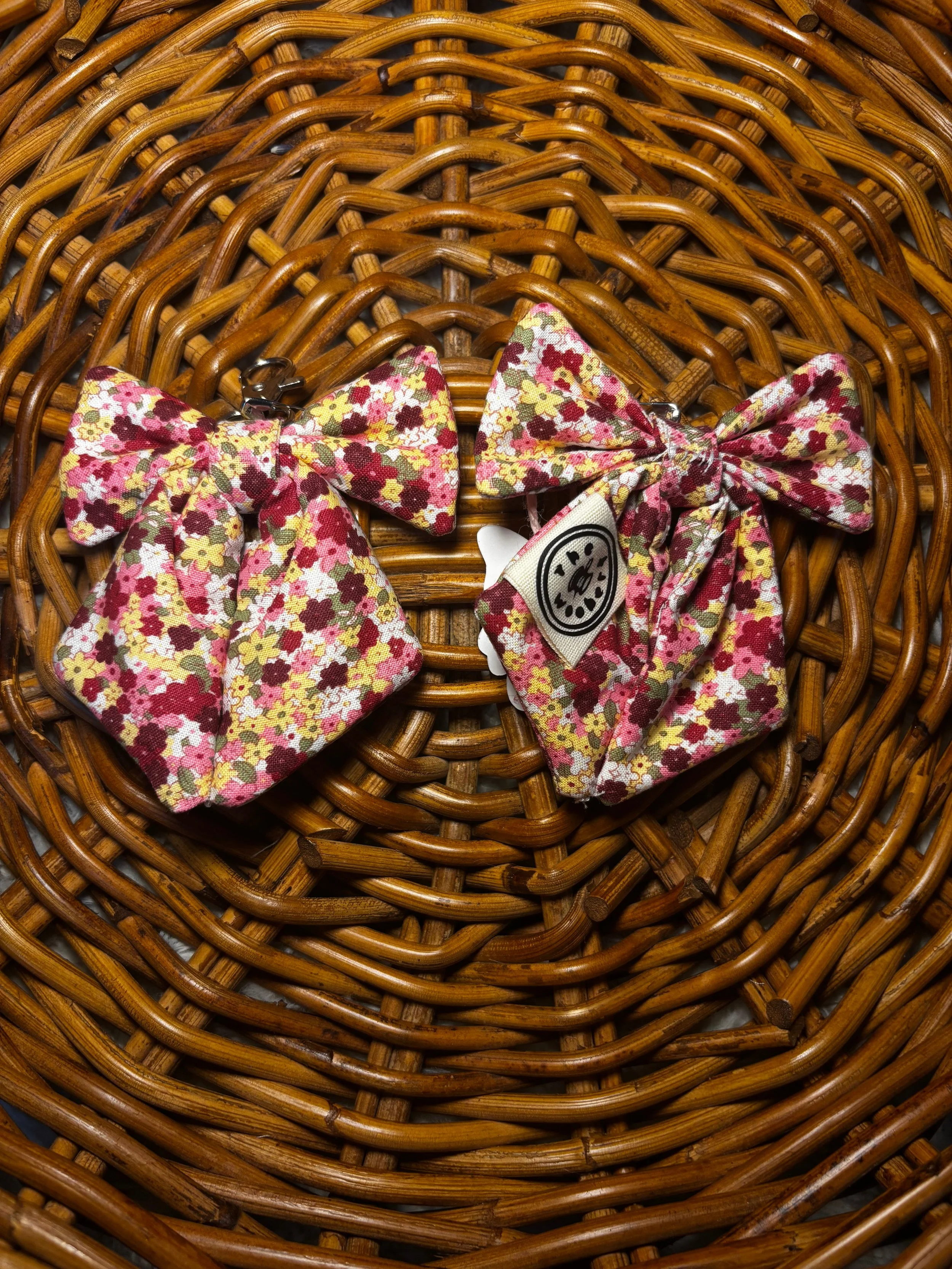Meadow Bow Charm