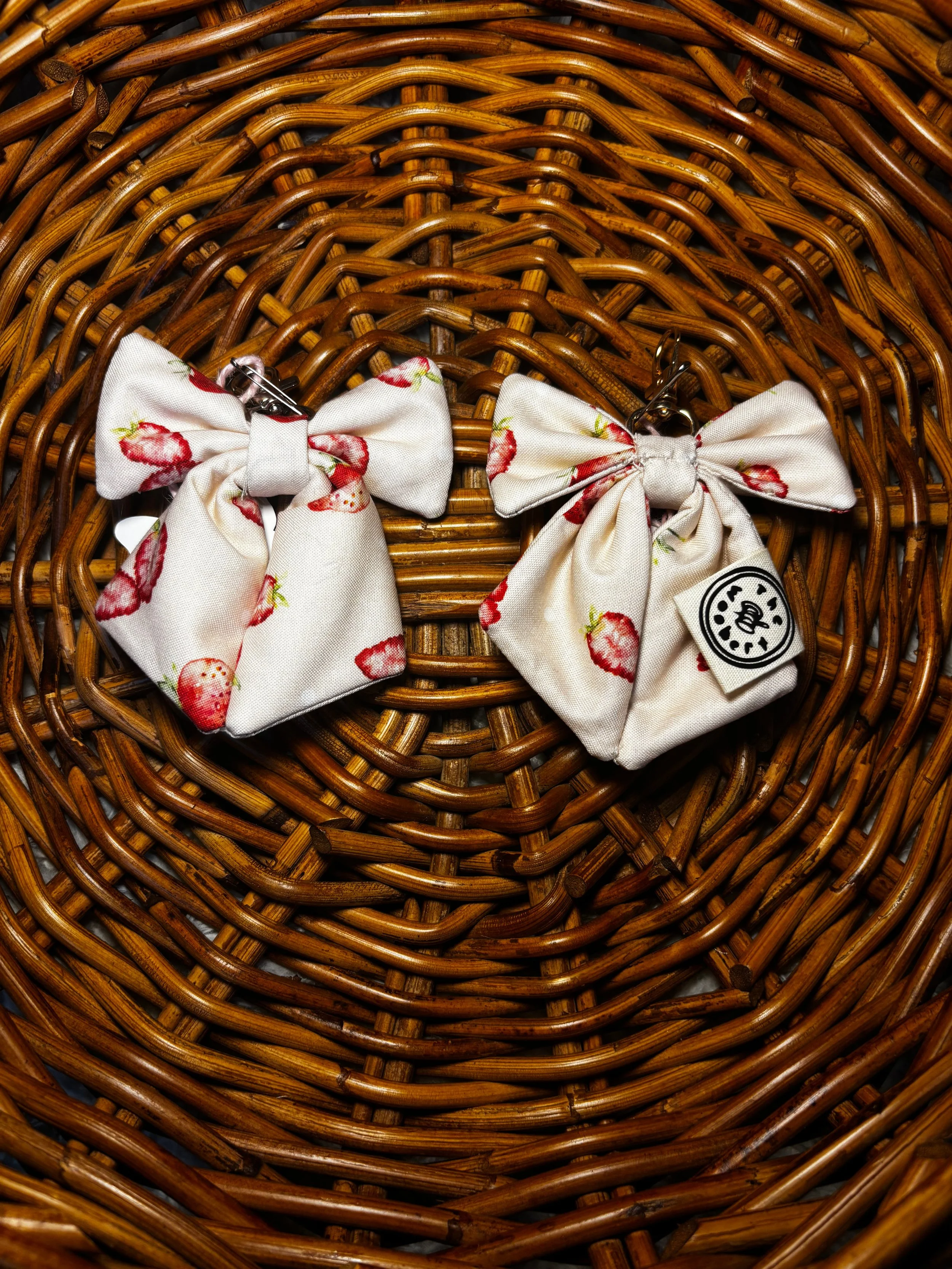 Meadow Bow Charm