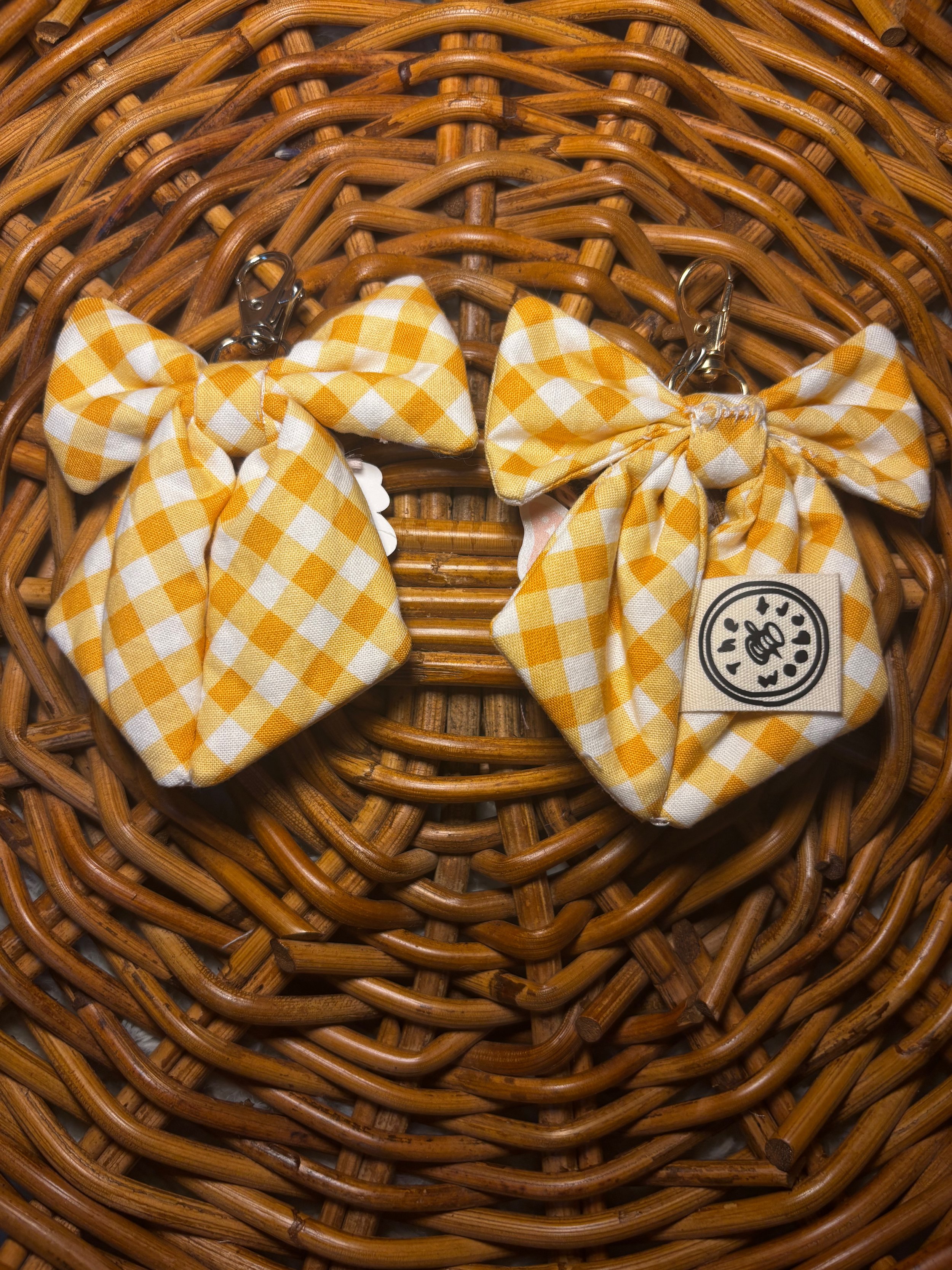 Meadow Bow Charm