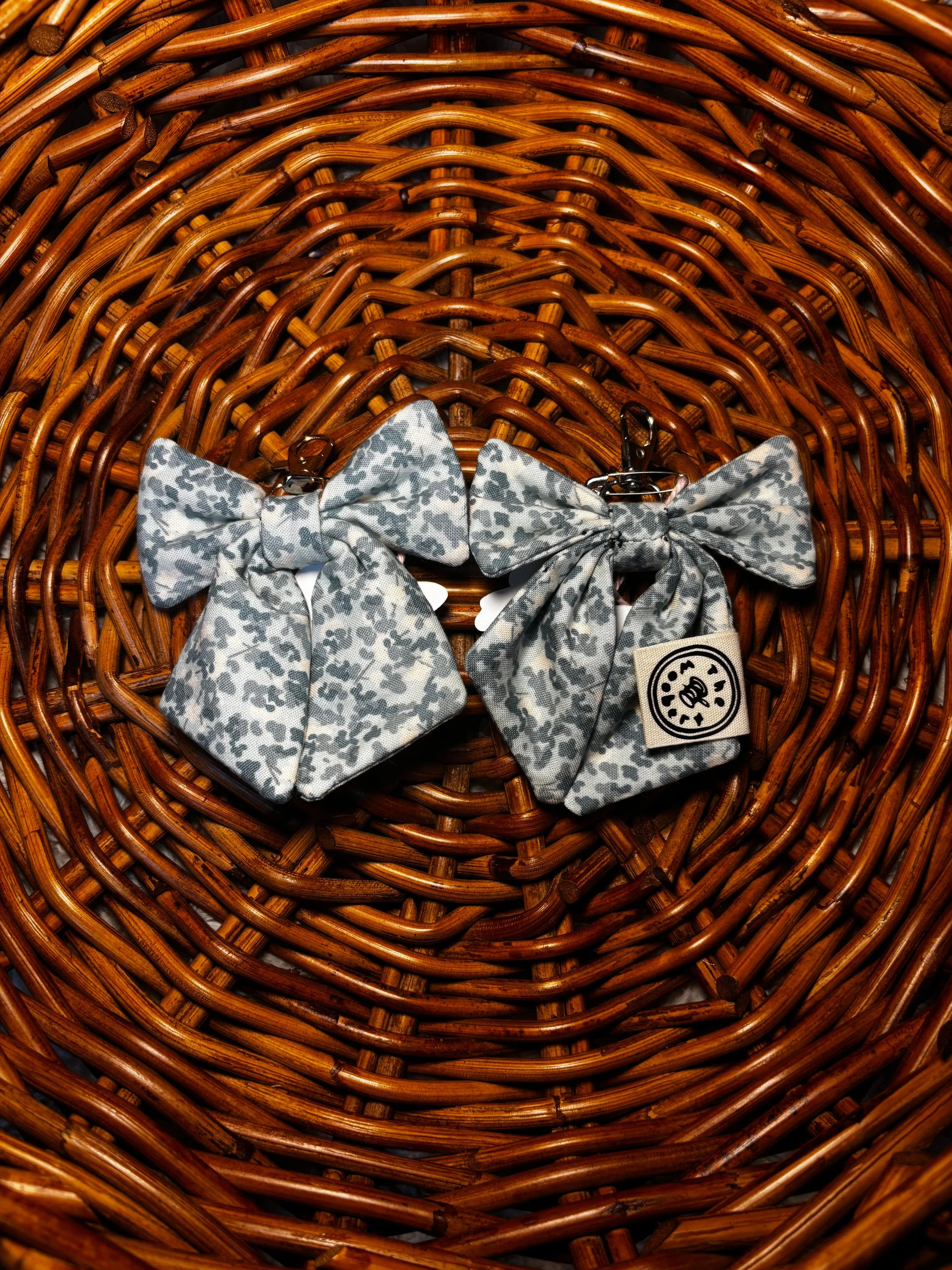 Meadow Bow Charm