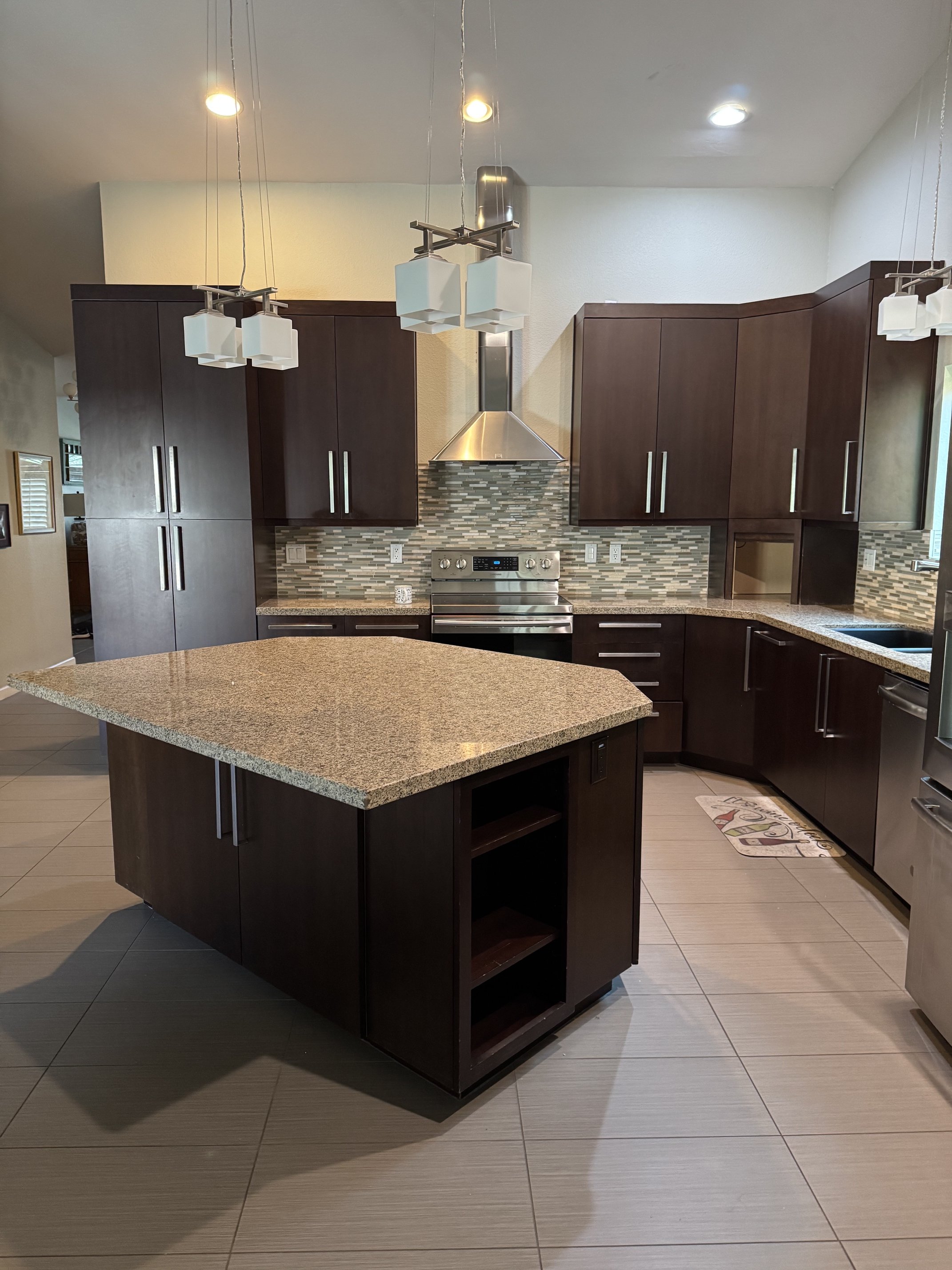 Kitchen- Before