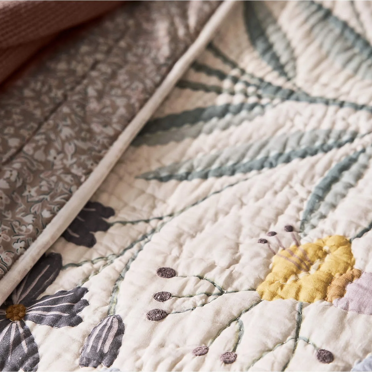 Floral Friends Quilt