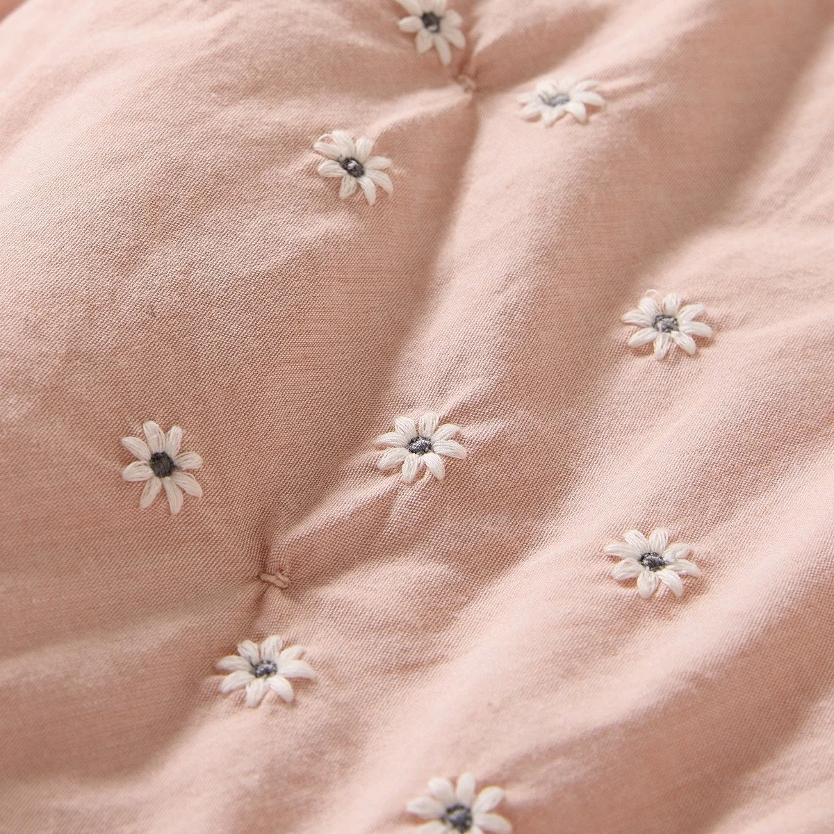 Wild Daisies Crib Quilt