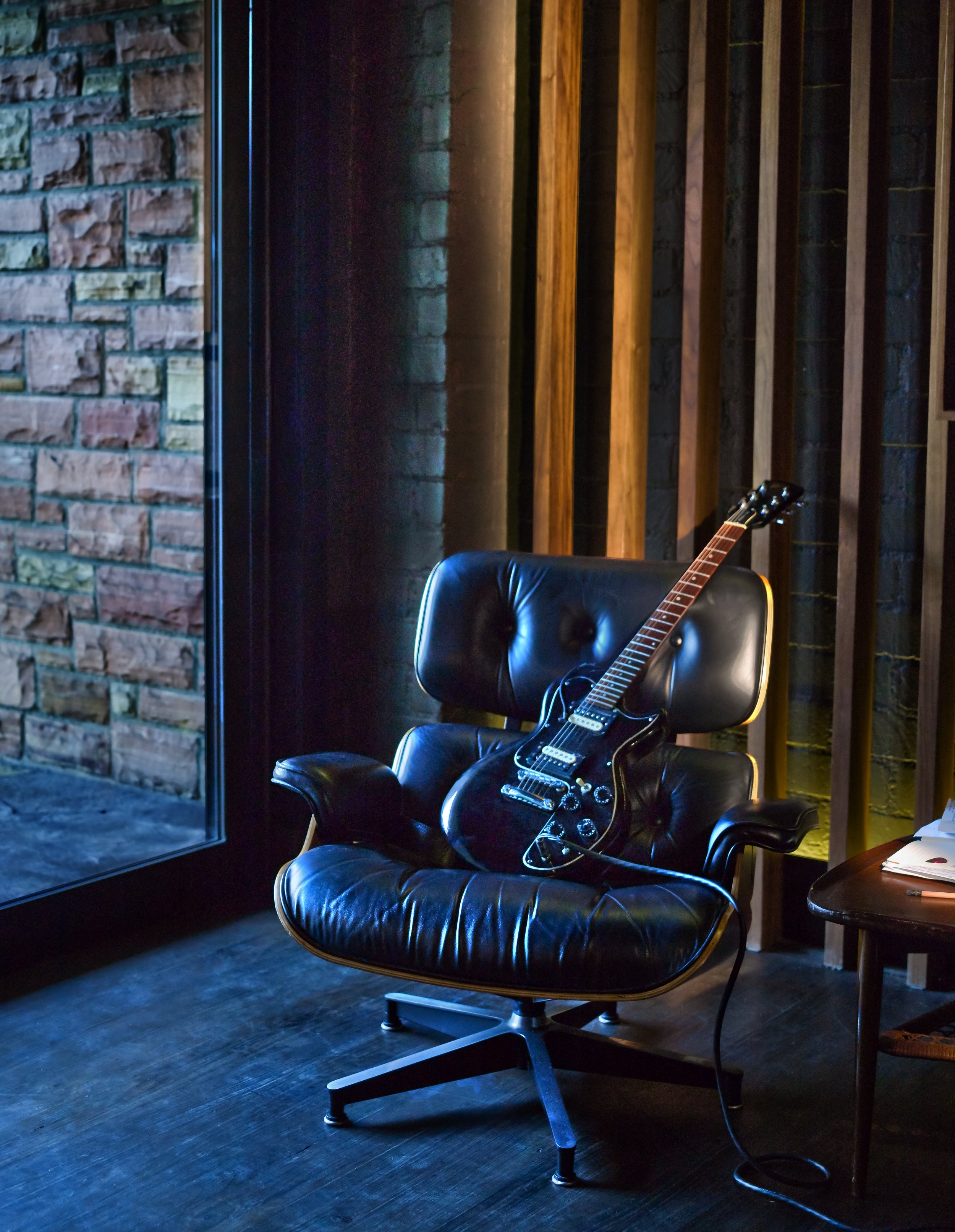 johnny_ju ne_hollywood_guitar copy.jpg