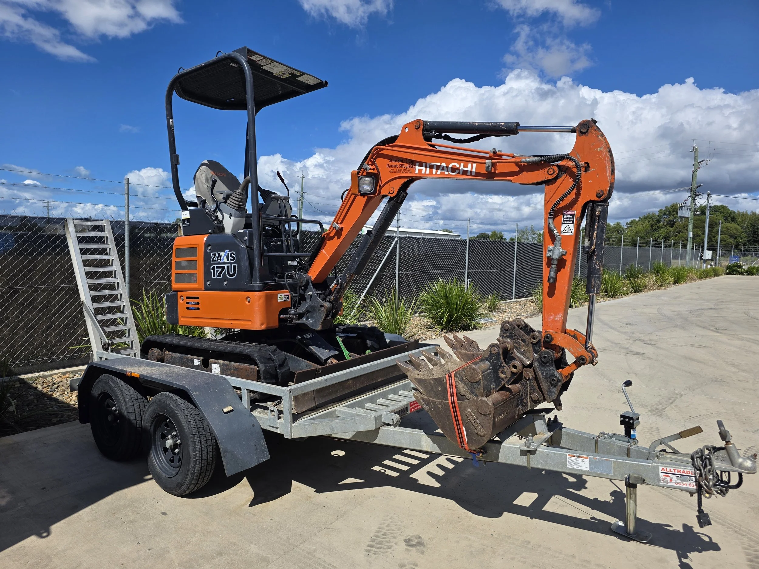 Hitachi ZX17U Mini Excavator
