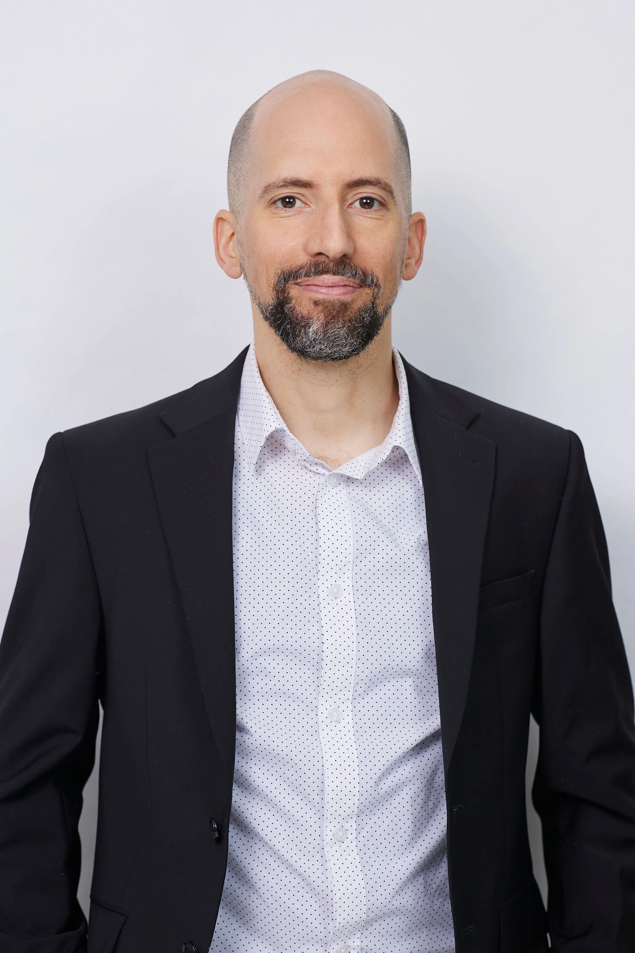 Ariel Thibault - Consultant (fractionnel), gestionnaire de transition, avocat, conseiller juridique et conseiller stratégique.