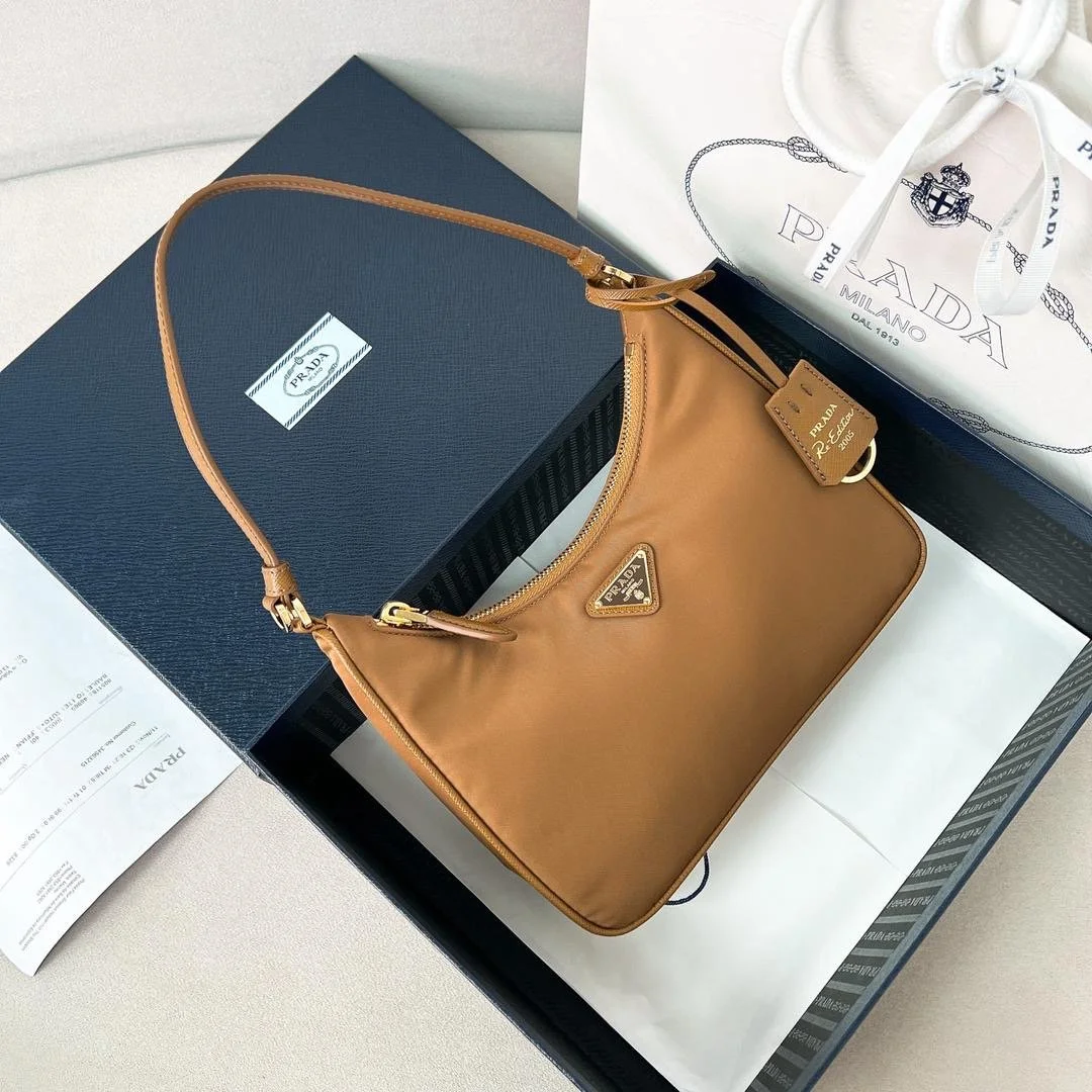 BADDIE ON THE GO 1 - $150