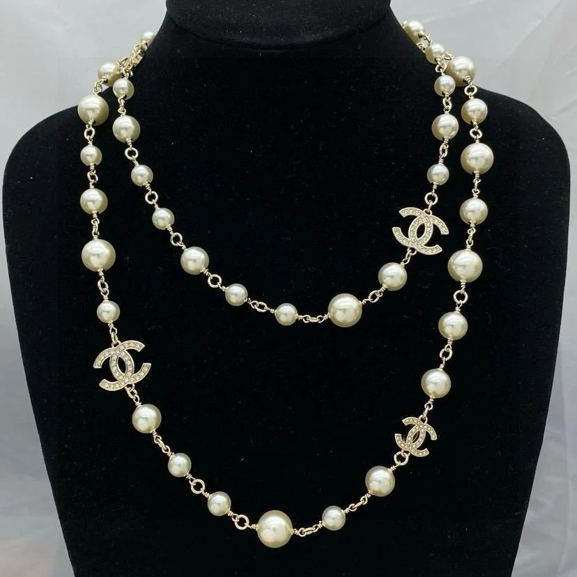 MAIN CHARACTER PEARLS-$65