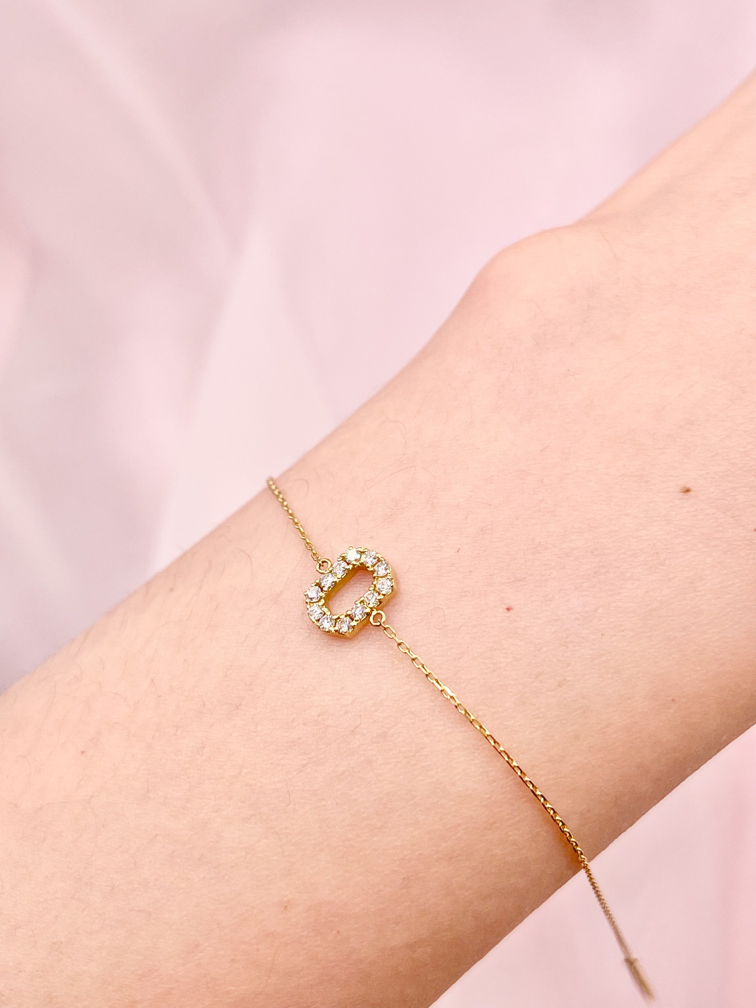 Initial Bracelet [O]