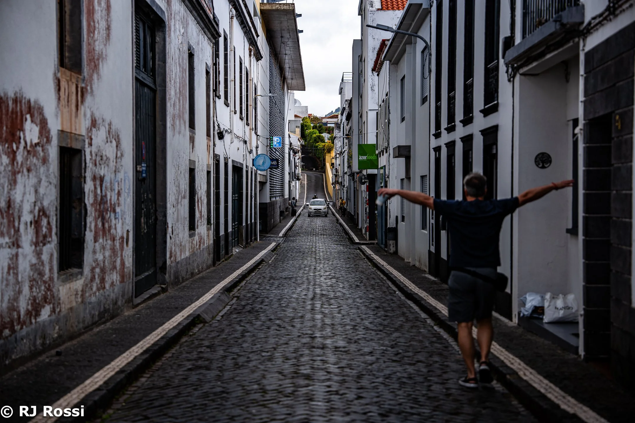 Azoresstreet-6.jpg