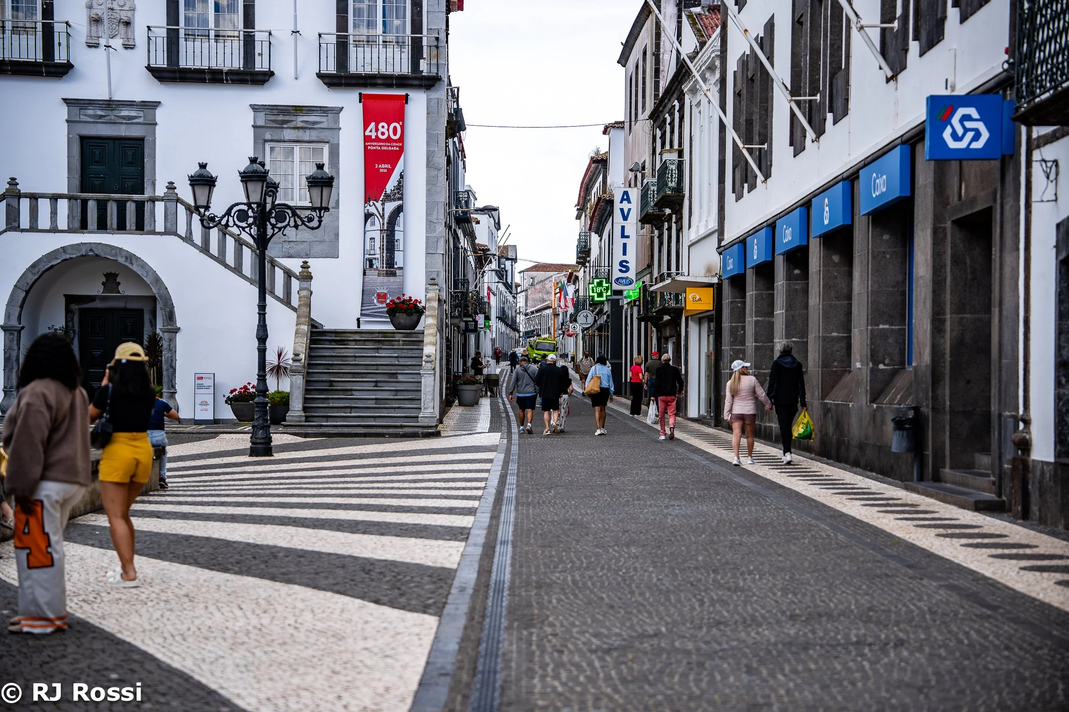 Azoresstreet-5.jpg