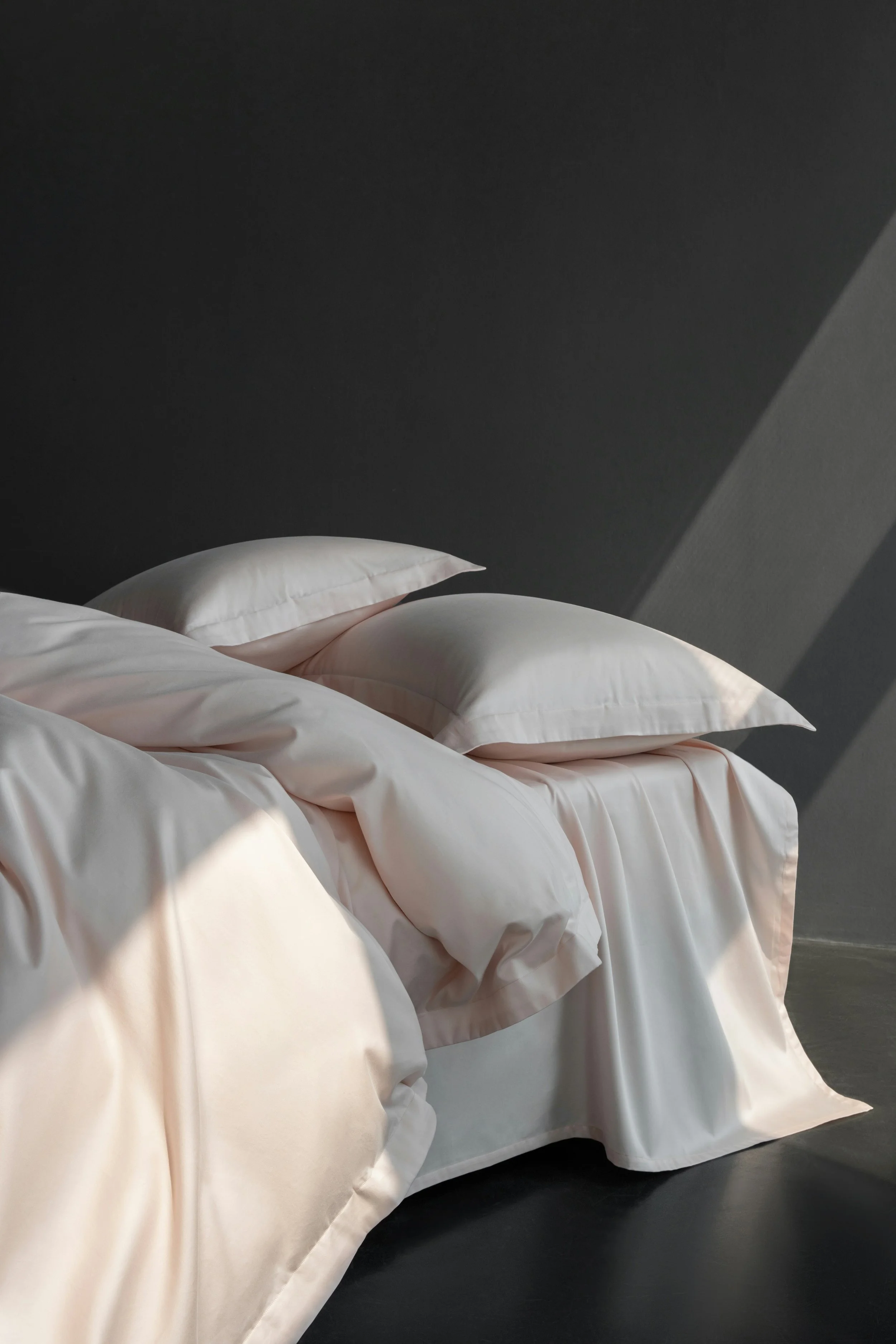 Bed linen blush.jpeg