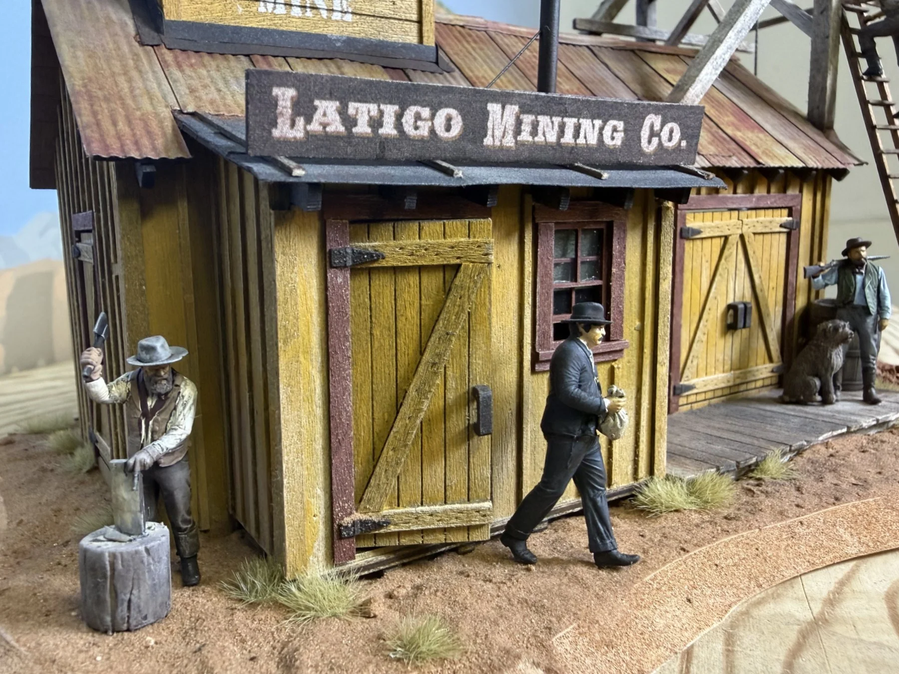 Gold Tooth Mine built by Dave Meek