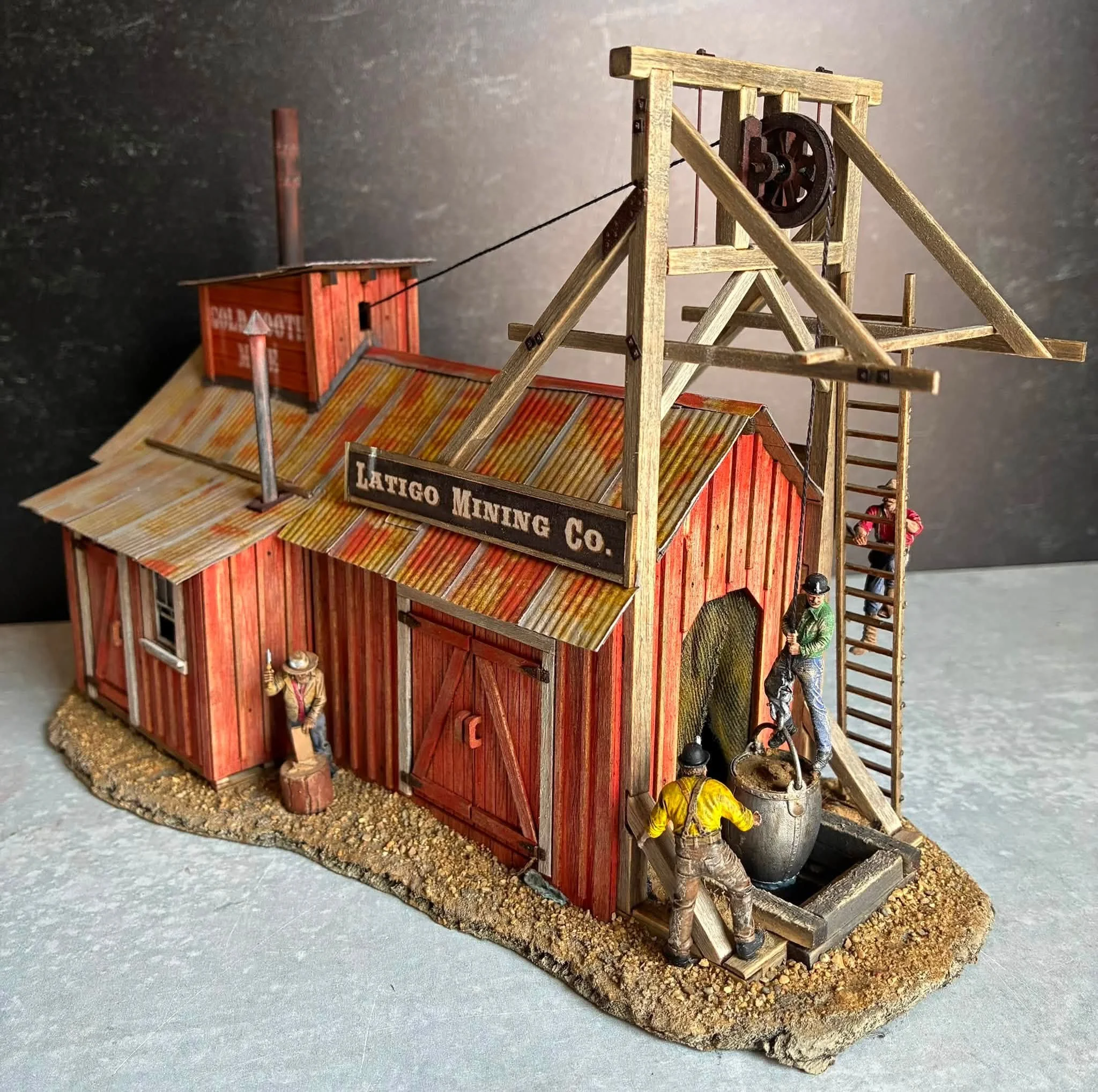 Gold Tooth Mine built by Robert Scobie
