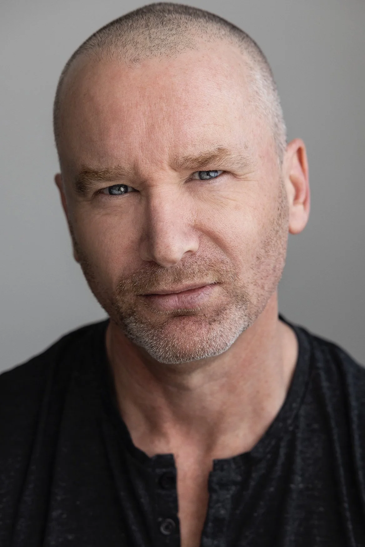 New Zealand puppeteer and puppet designer Paul Lewis