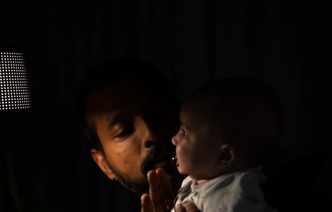 Light finds them quietly. 

#pvmondaybeingseen #PVMondayBeingSeen
@photovogue