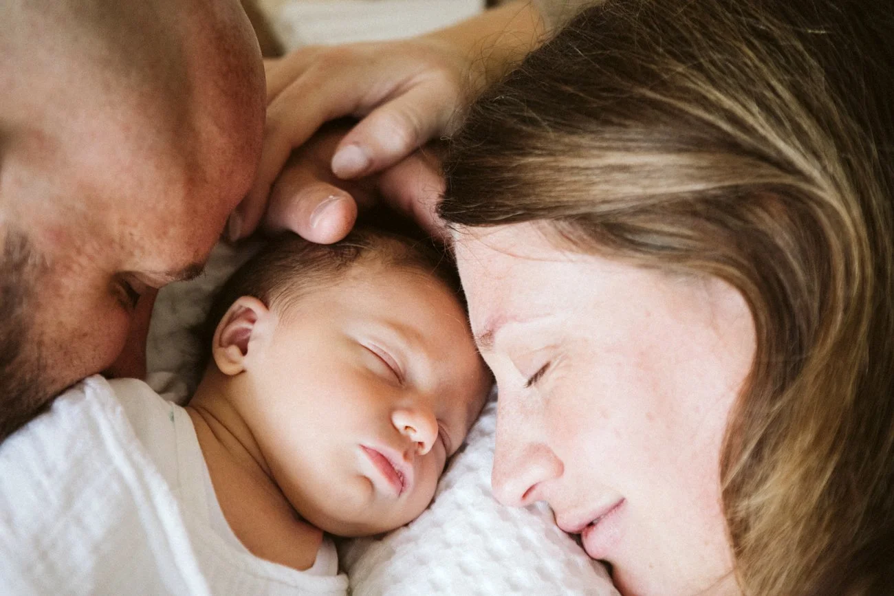 family-portraiture-newborn-sleeping-portrait.003.jpg