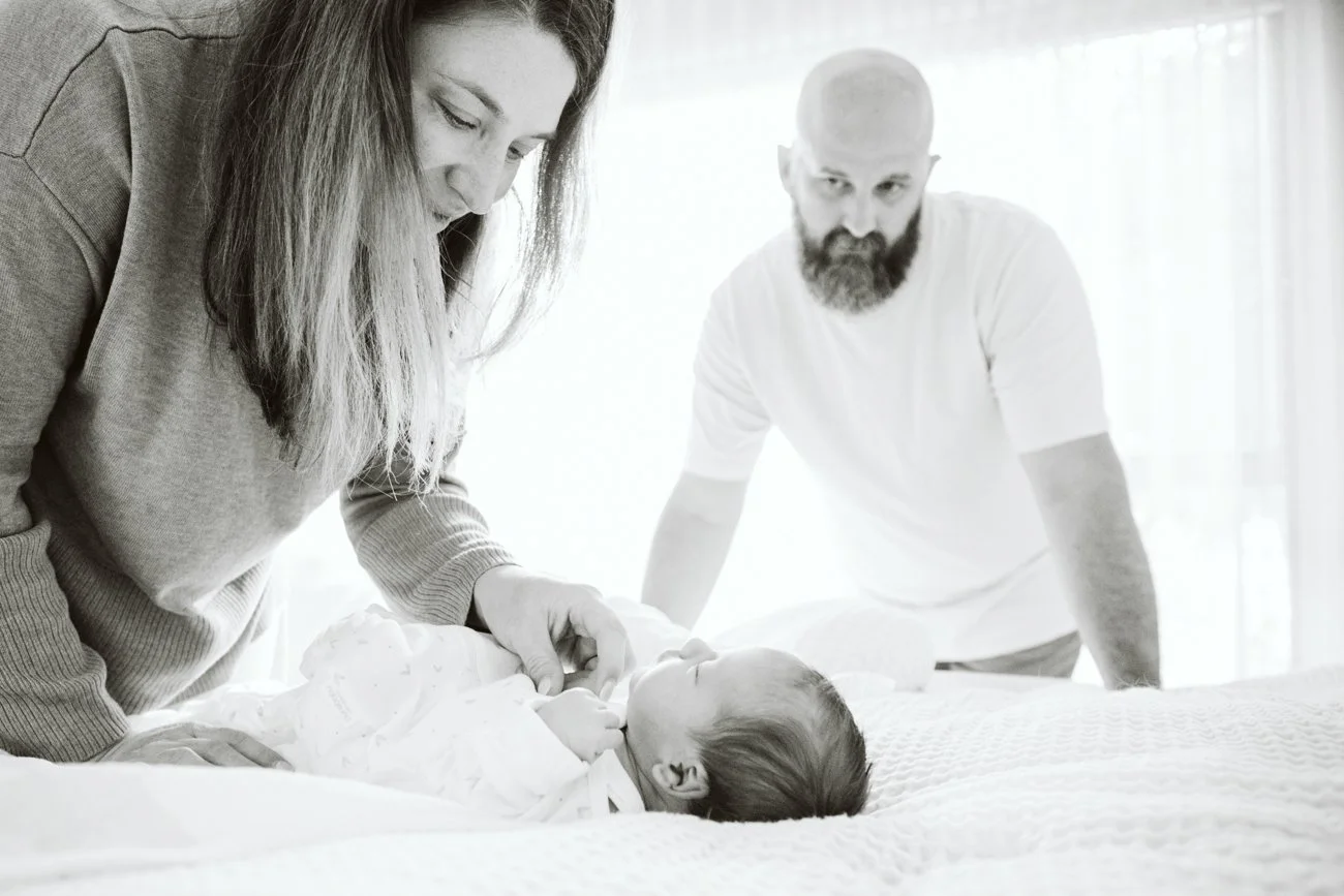 family-portraiture-newborn-nappy-change.001.jpg
