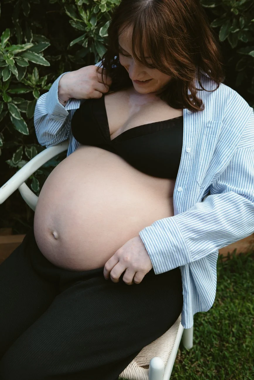 family-portraiture-pregnant-mother.006.jpg